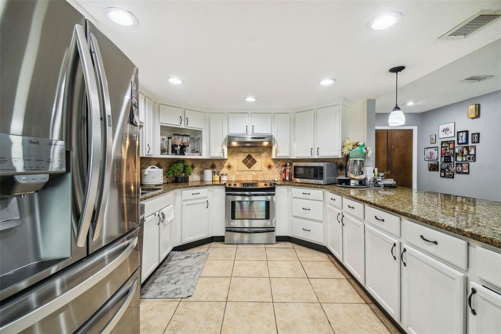 25555 OAKS BLVD, LAND O LAKES, FL, 34639