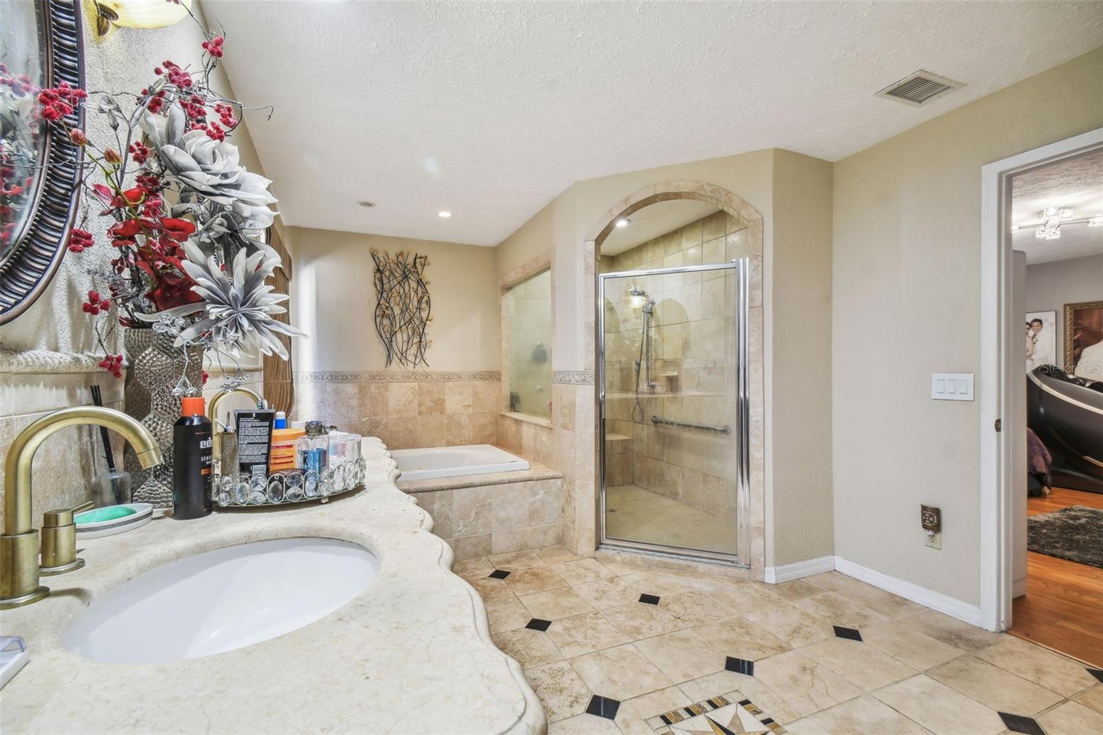 25555 OAKS BLVD, LAND O LAKES, FL, 34639