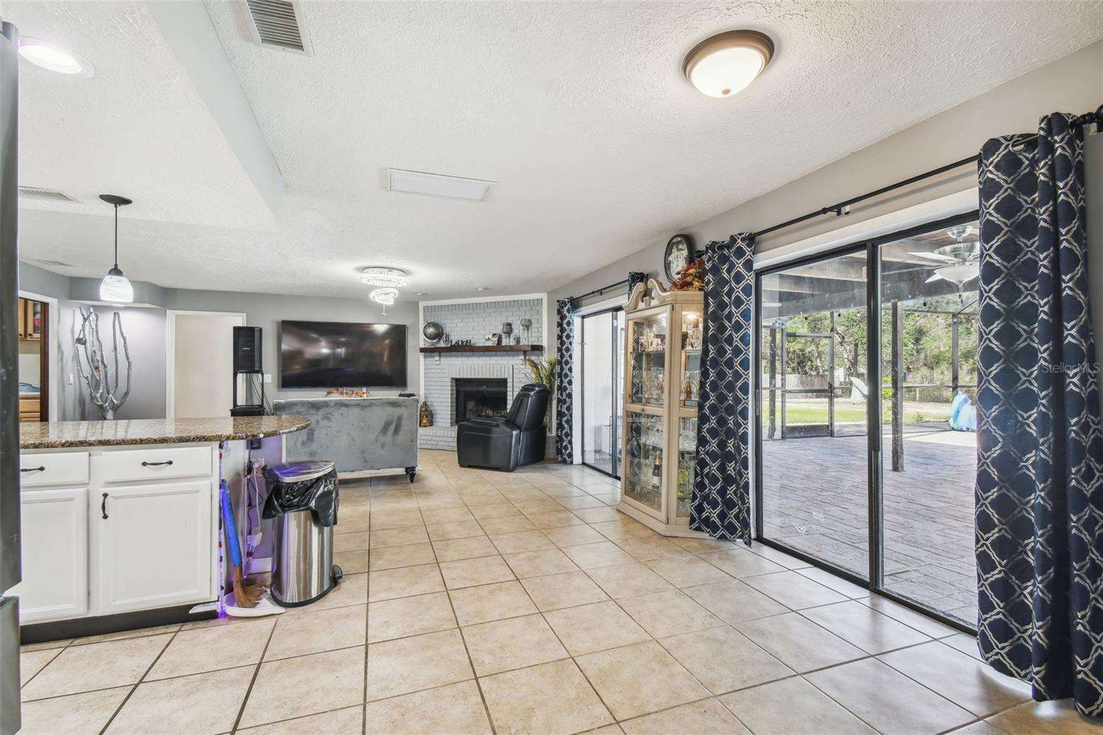 25555 OAKS BLVD, LAND O LAKES, FL, 34639