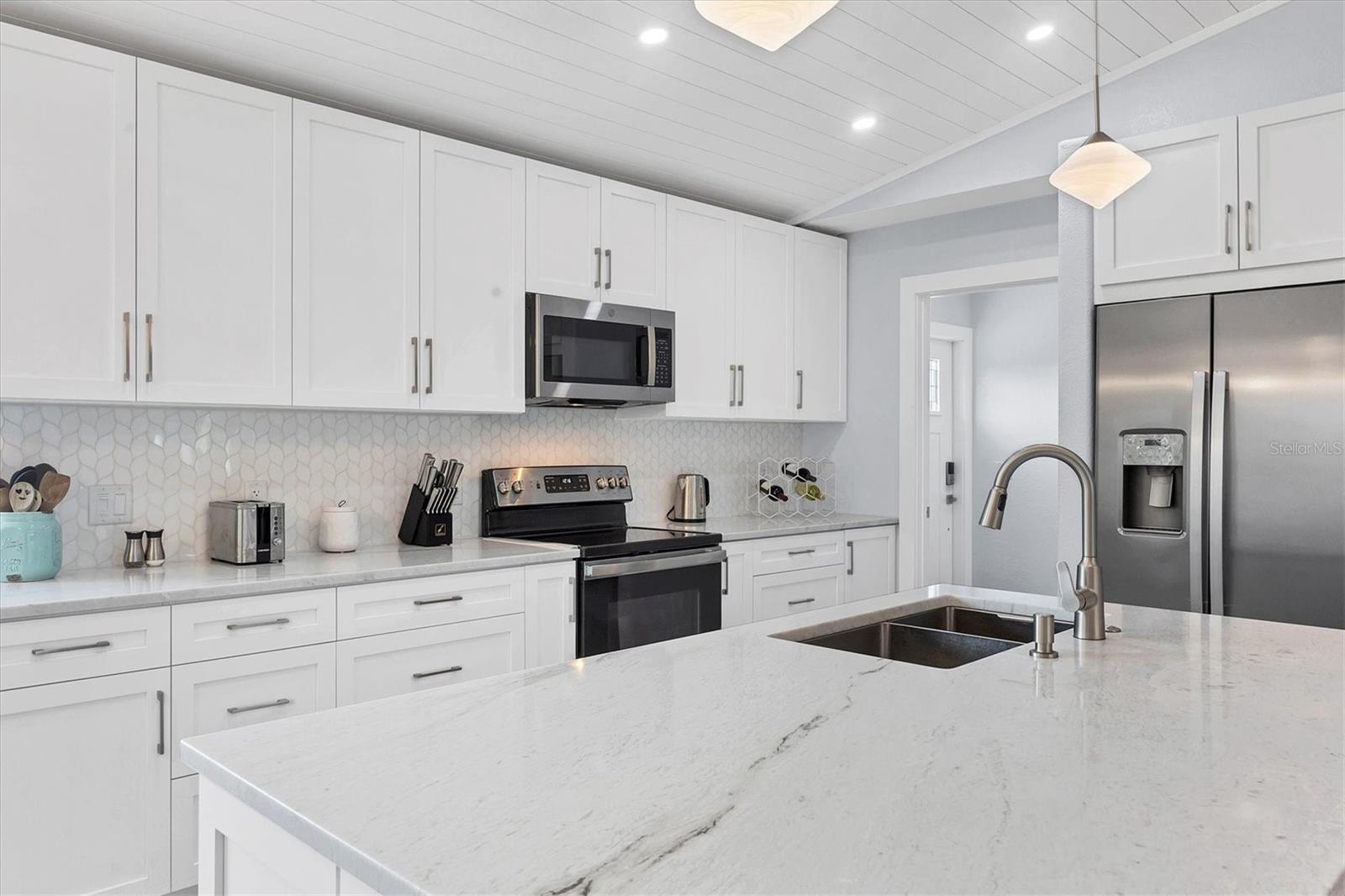 396 N GULF BLVD, PLACIDA, FL, 33946