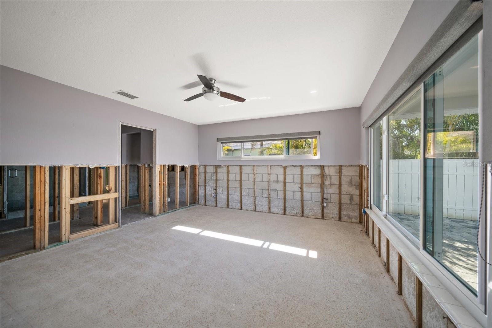 17362 KENNEDY DR, NORTH REDINGTON BEACH, FL, 33708