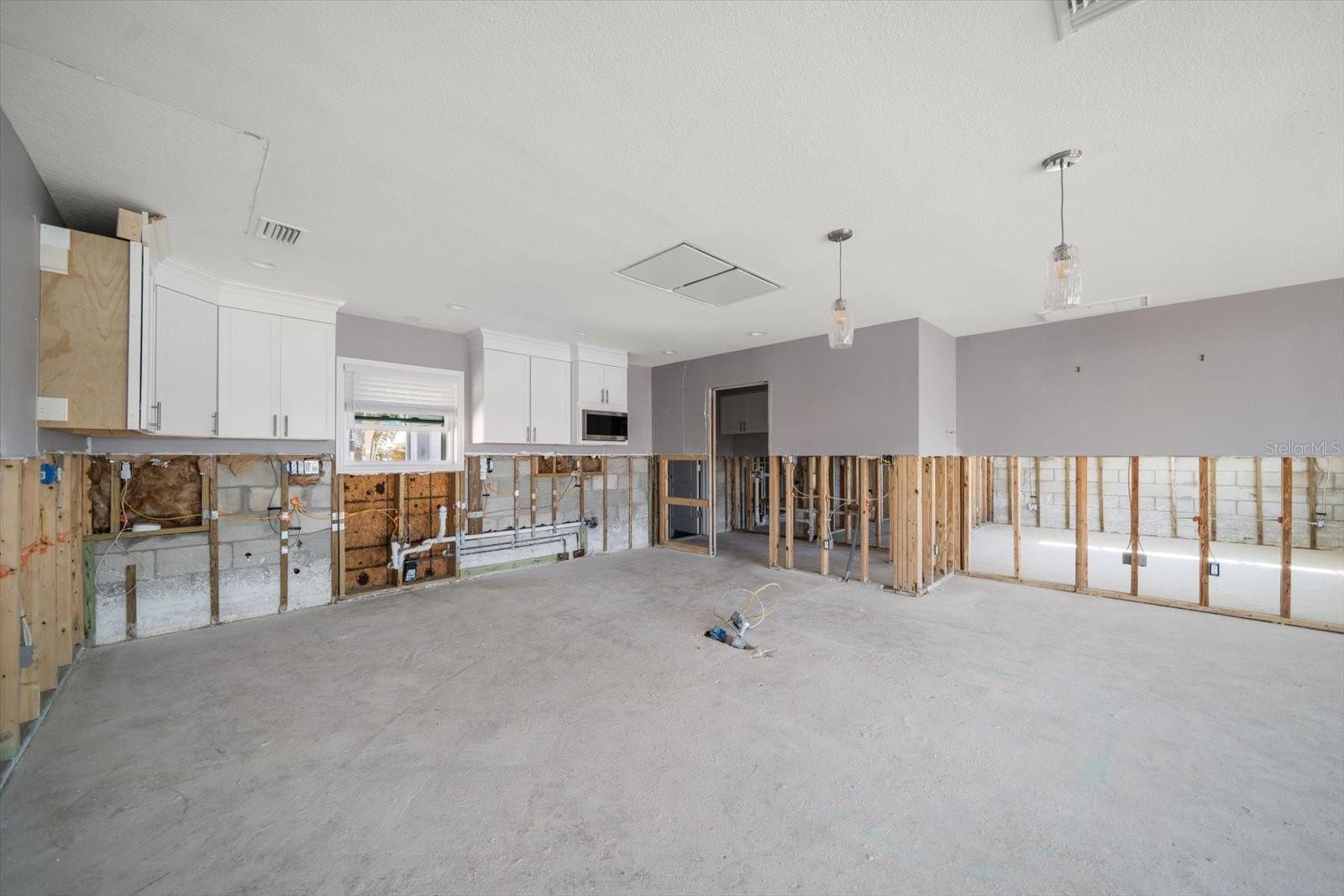 17362 KENNEDY DR, NORTH REDINGTON BEACH, FL, 33708