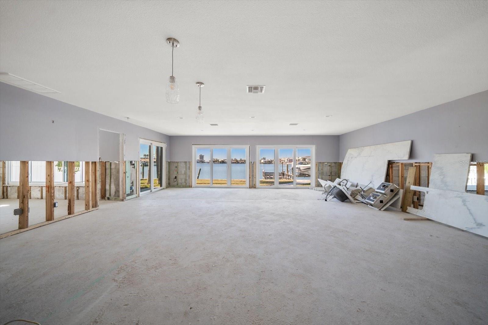 17362 KENNEDY DR, NORTH REDINGTON BEACH, FL, 33708