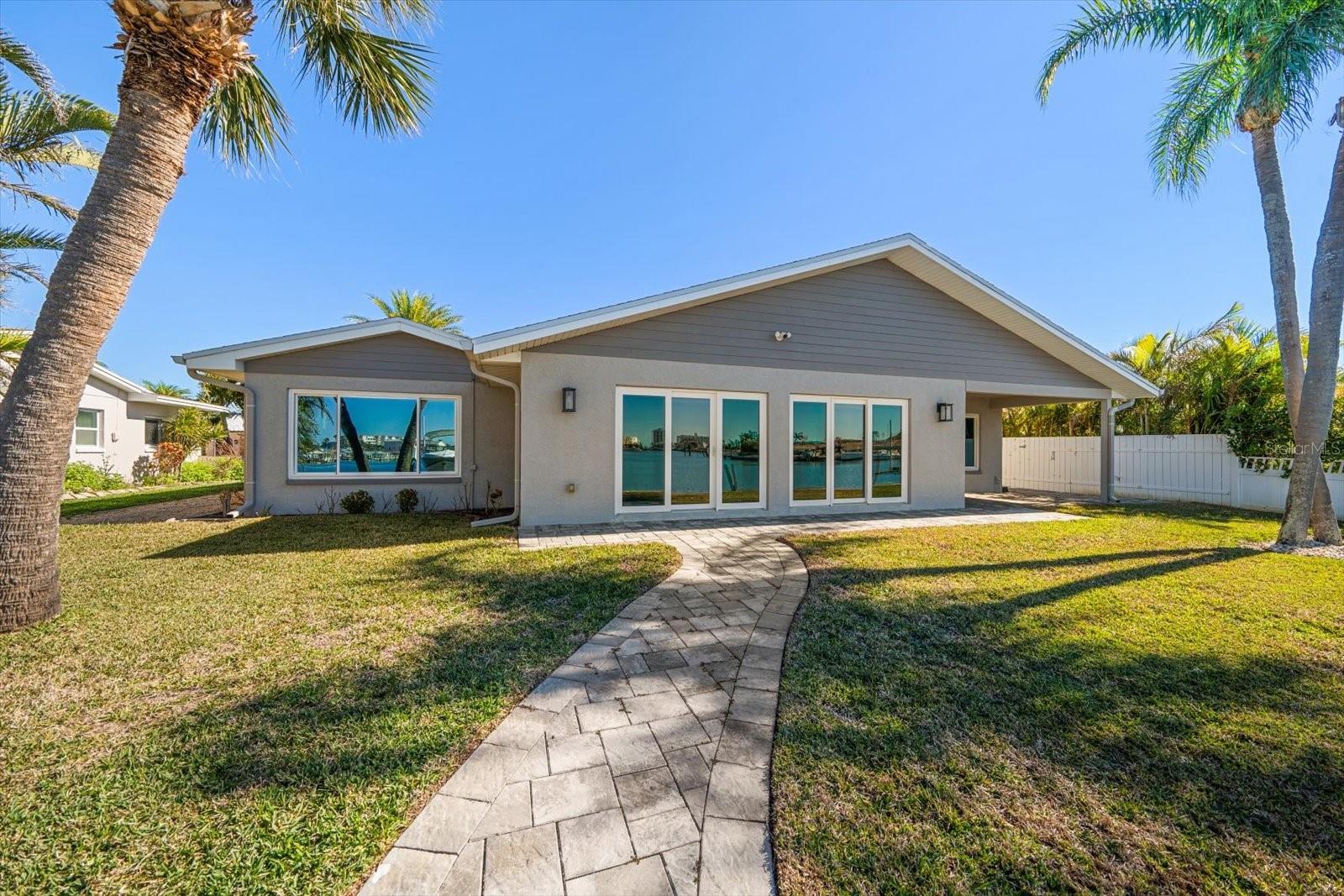 17362 KENNEDY DR, NORTH REDINGTON BEACH, FL, 33708