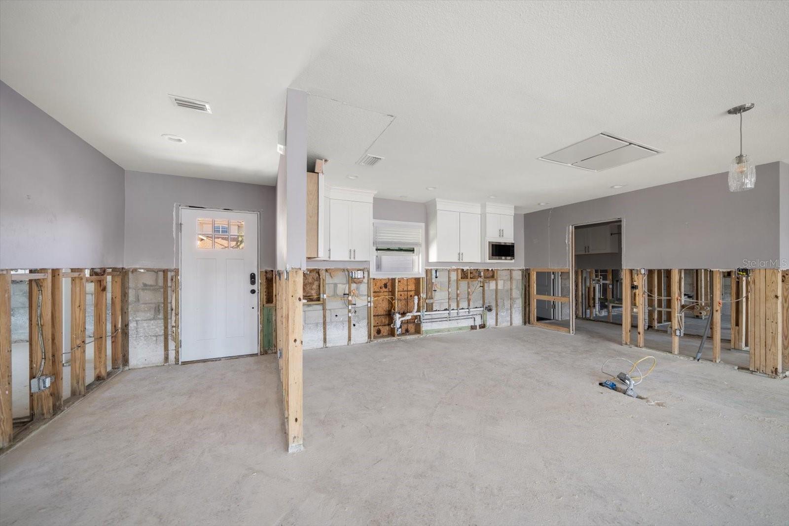 17362 KENNEDY DR, NORTH REDINGTON BEACH, FL, 33708