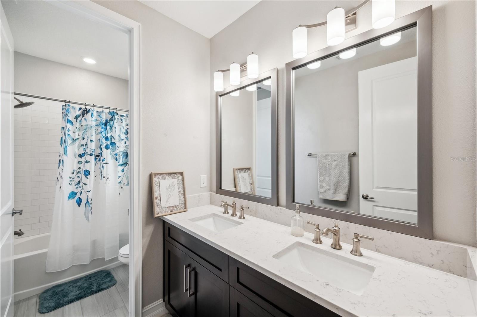 28559 MARSCIANO LN, WESLEY CHAPEL, FL, 33543