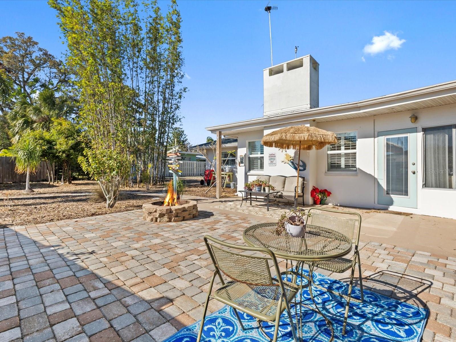 240 TIMBERLANE DR, PALM HARBOR, FL, 34683