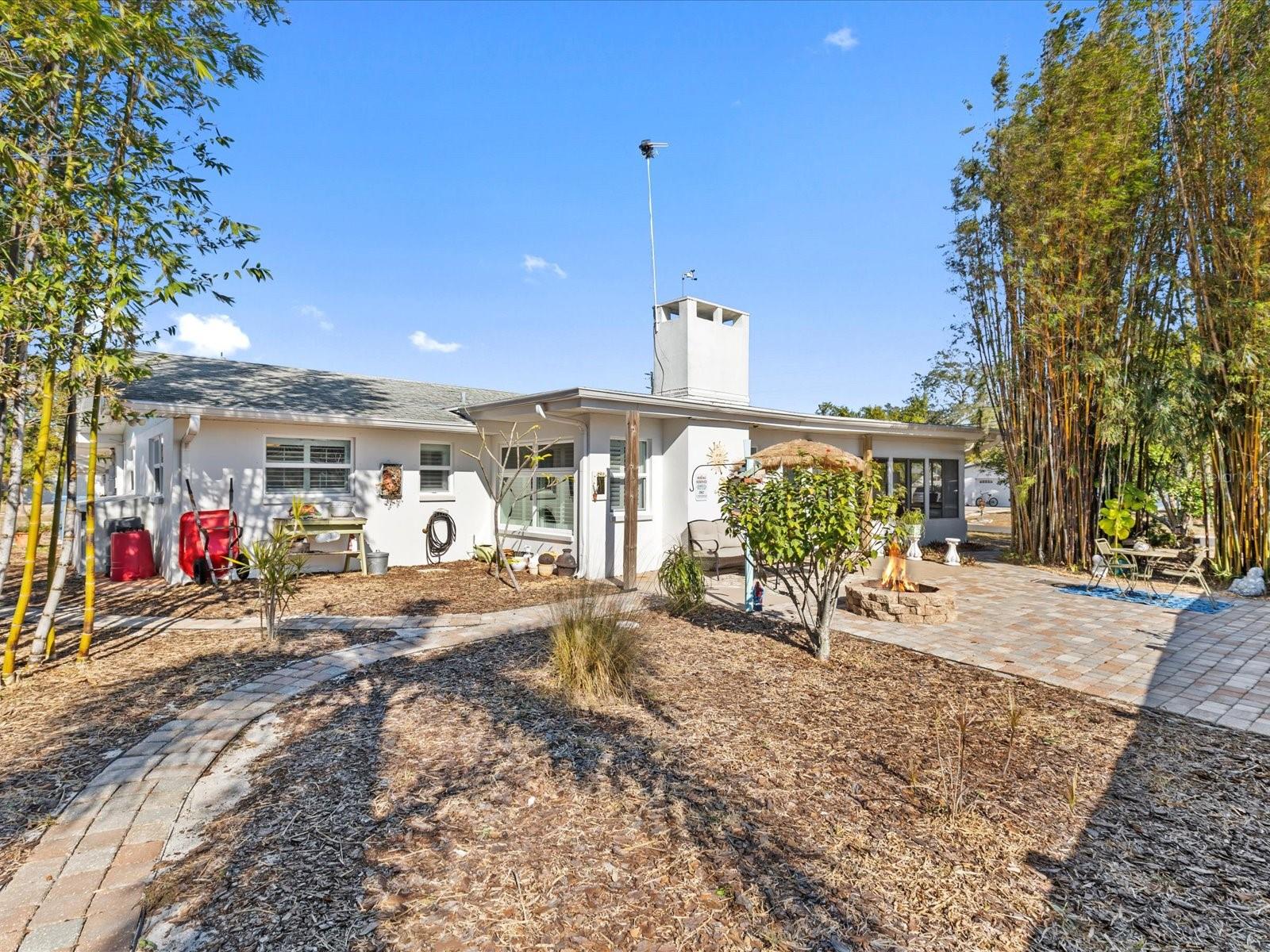 240 TIMBERLANE DR, PALM HARBOR, FL, 34683