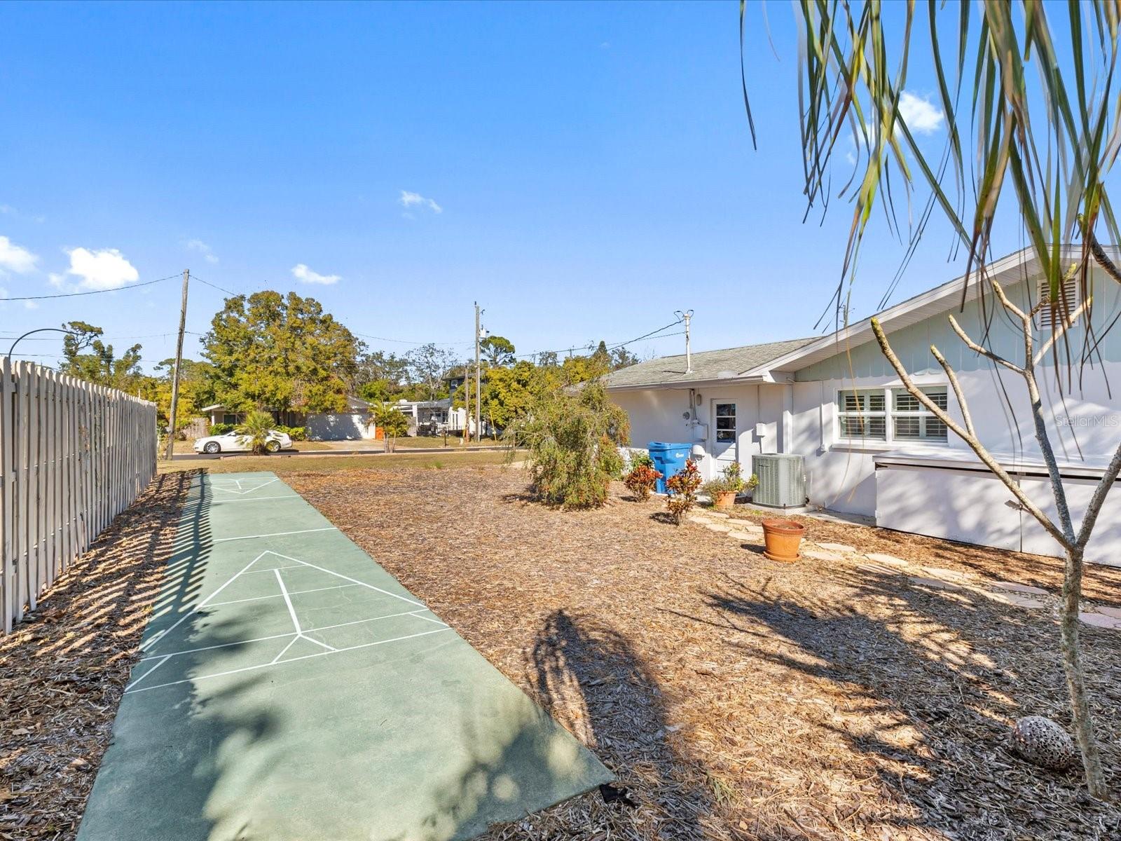 240 TIMBERLANE DR, PALM HARBOR, FL, 34683