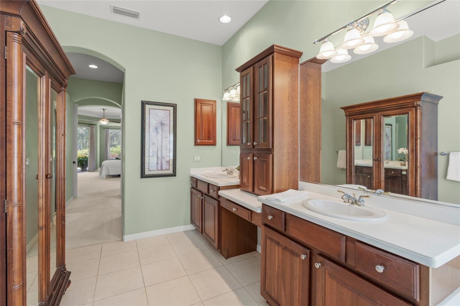 A4635163 Property Photo