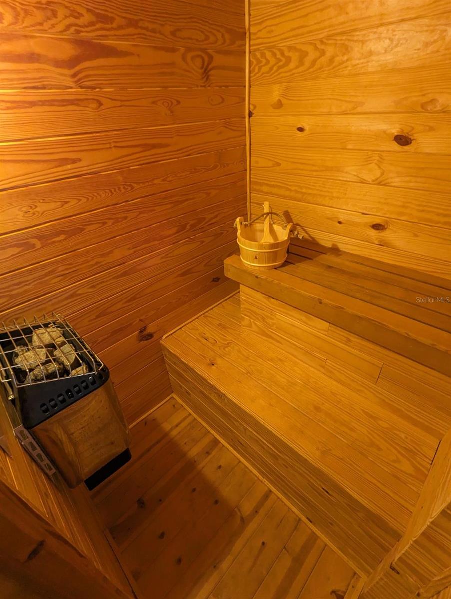 1085 SE 6TH AVE, DANIA, FL, 33004