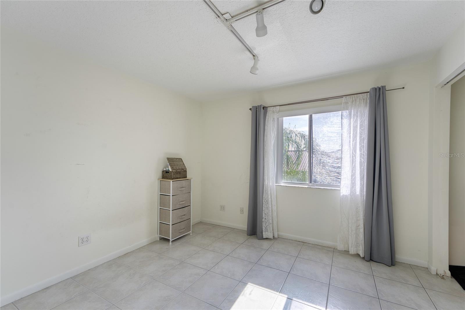 1085 SE 6TH AVE, DANIA, FL, 33004