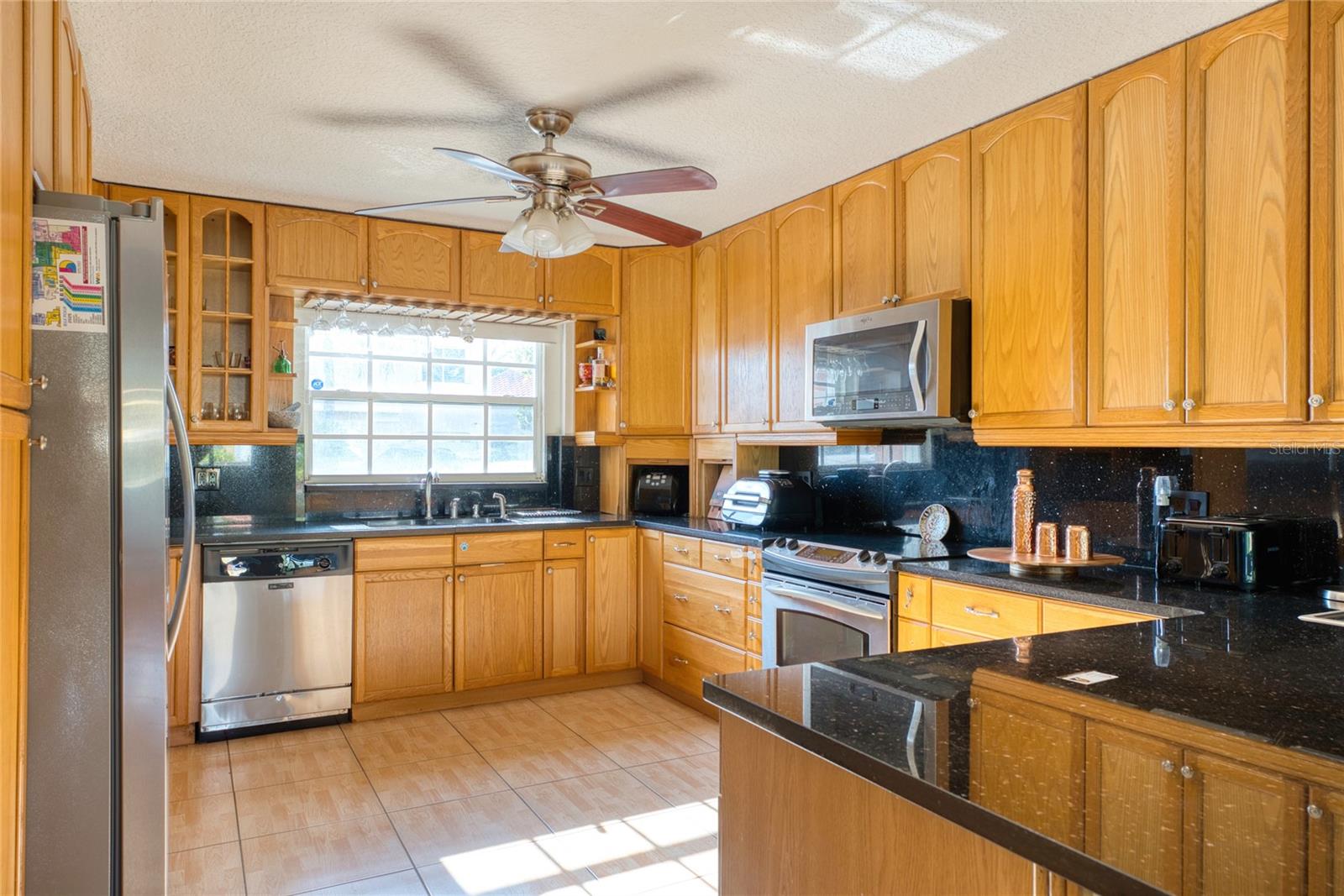 1085 SE 6TH AVE, DANIA, FL, 33004