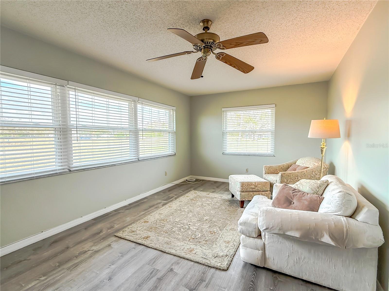 1009 HAREFIELD CIR #47, SUN CITY CENTER, FL, 33573