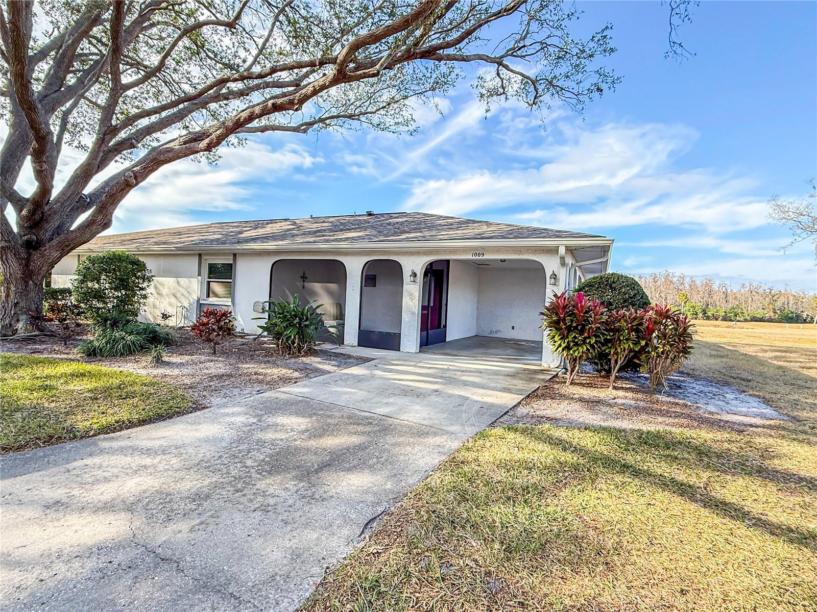 1009 HAREFIELD CIR #47, SUN CITY CENTER, FL, 33573