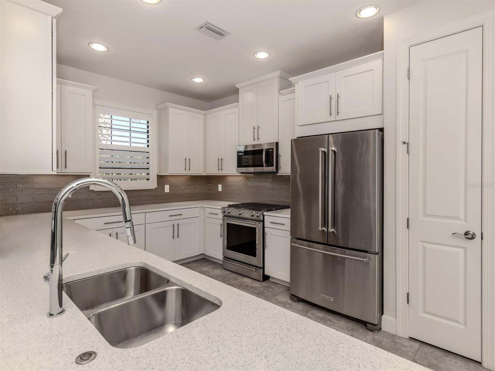 5733 SEMOLINO ST, NOKOMIS, FL, 34275