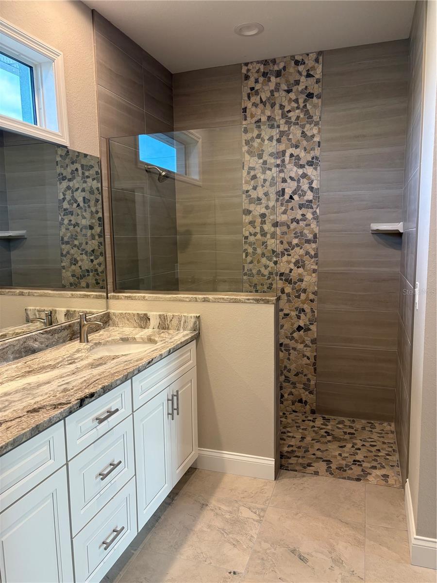 25197 ALCAZAR DR, PUNTA GORDA, FL, 33955