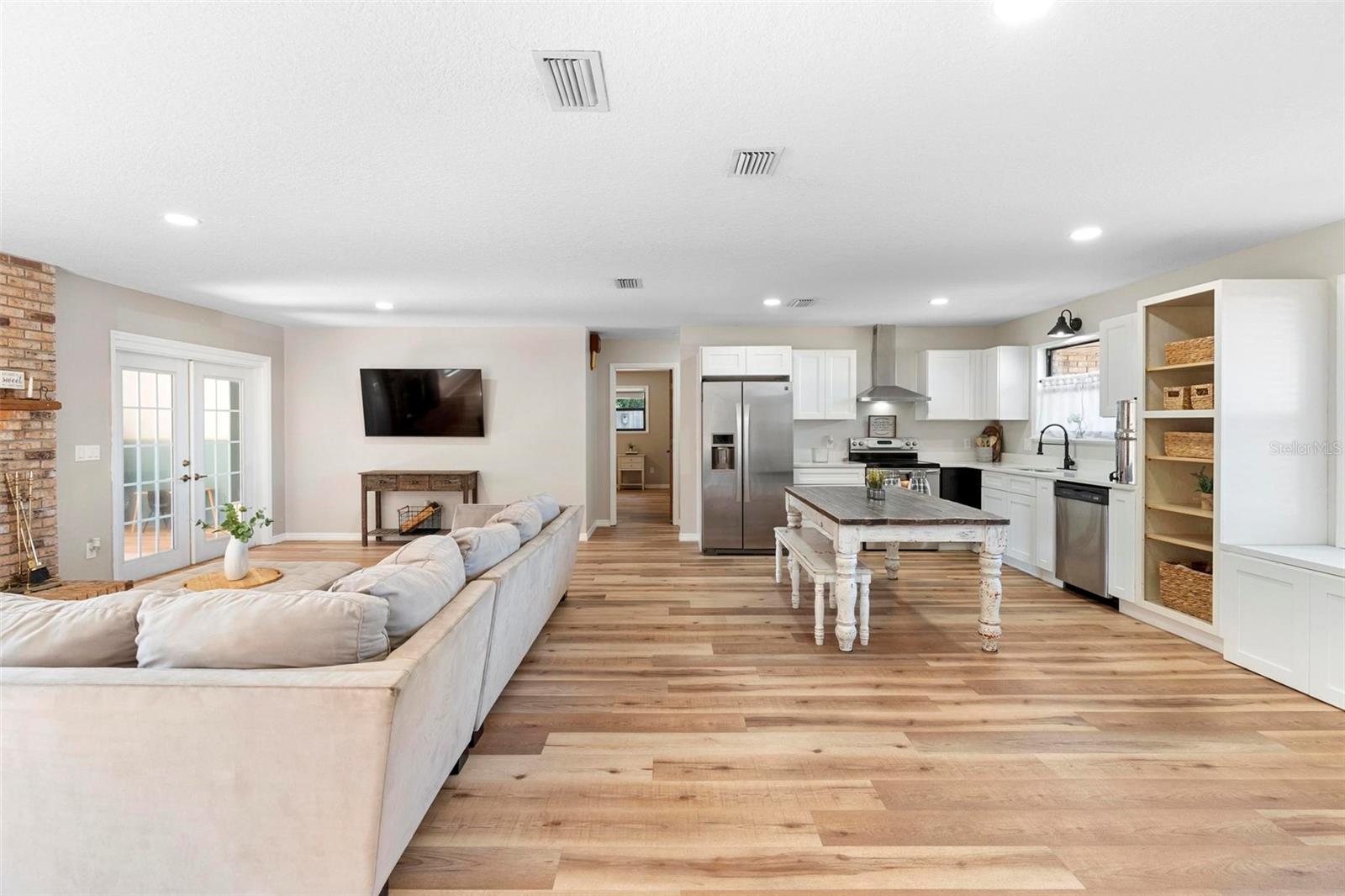 43 DAHLIA DR, DEBARY, FL, 32713