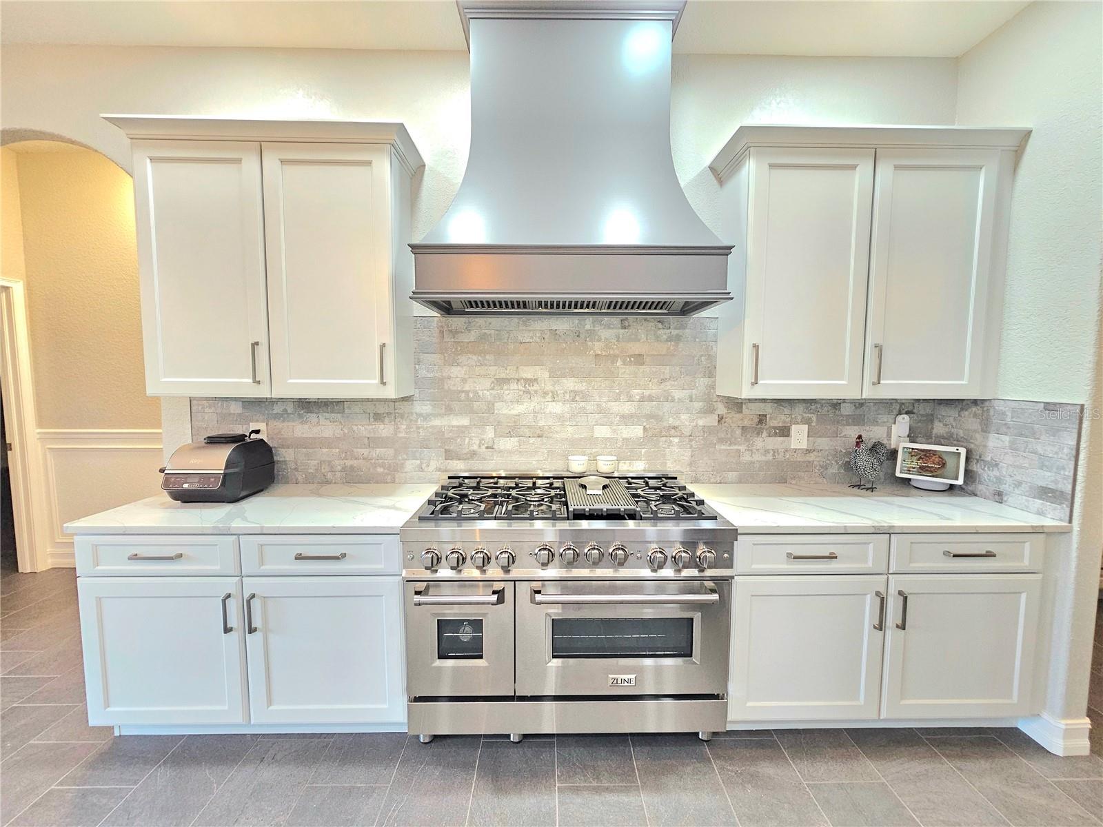 11199 WARM WIND WAY, WEEKI WACHEE, FL, 34613