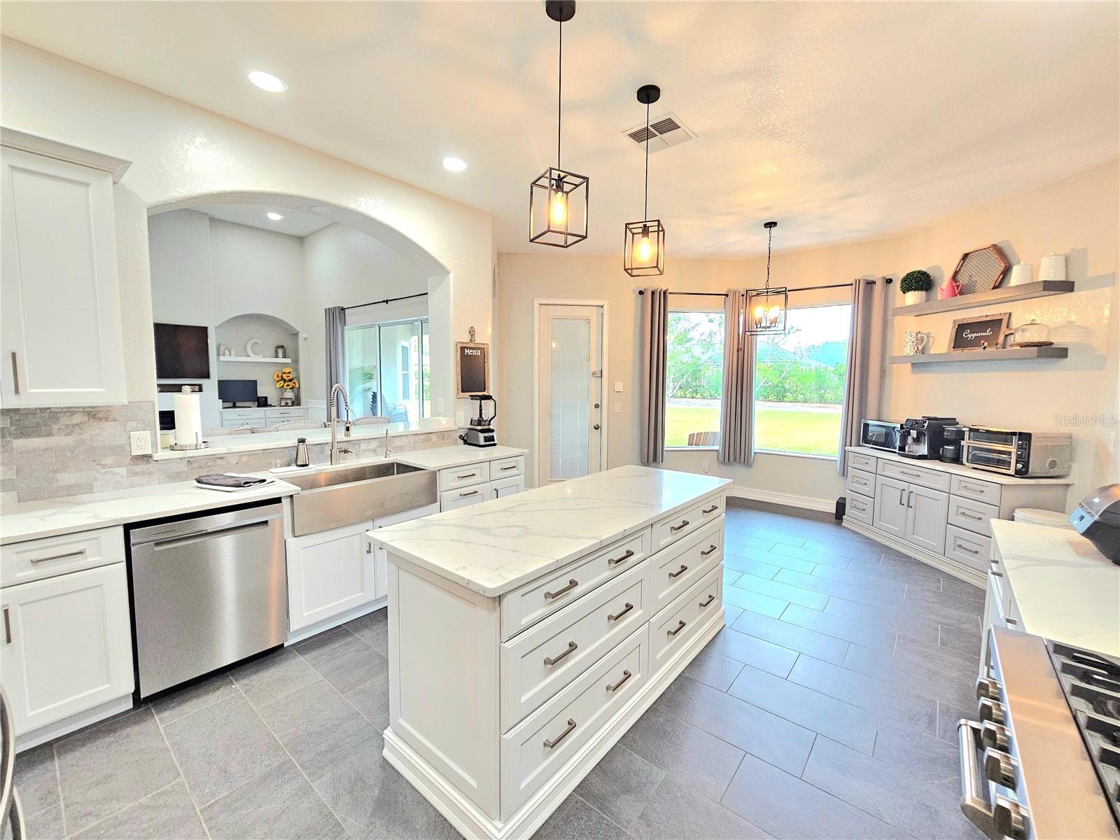 11199 WARM WIND WAY, WEEKI WACHEE, FL, 34613