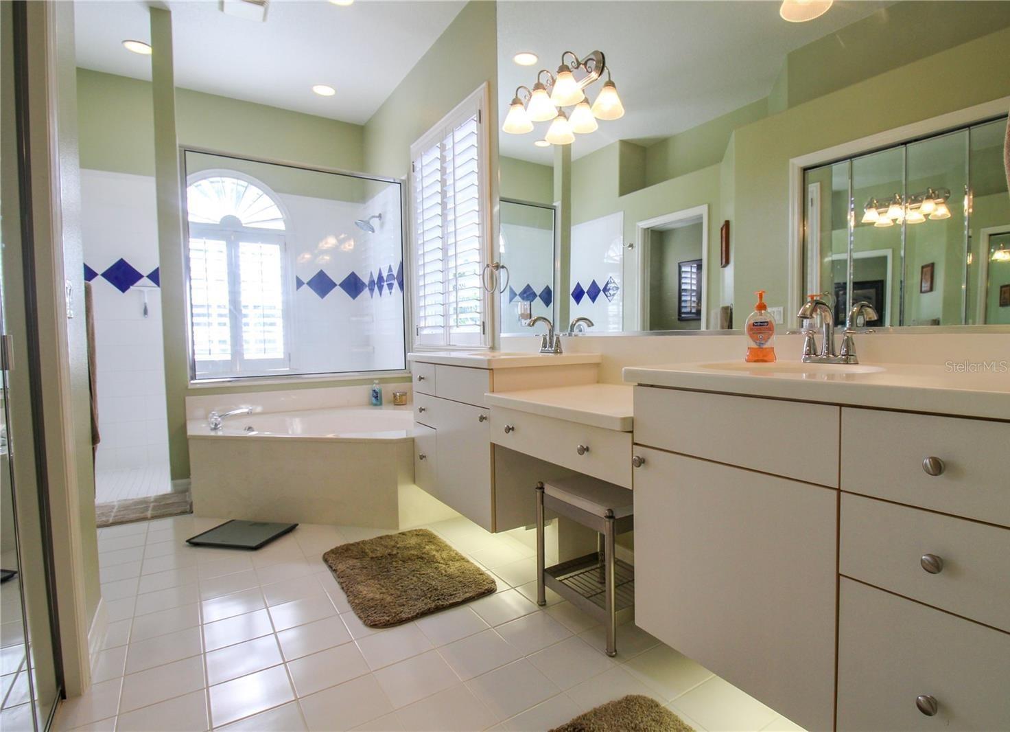 4751 COMPASS DR, BRADENTON, FL, 34208