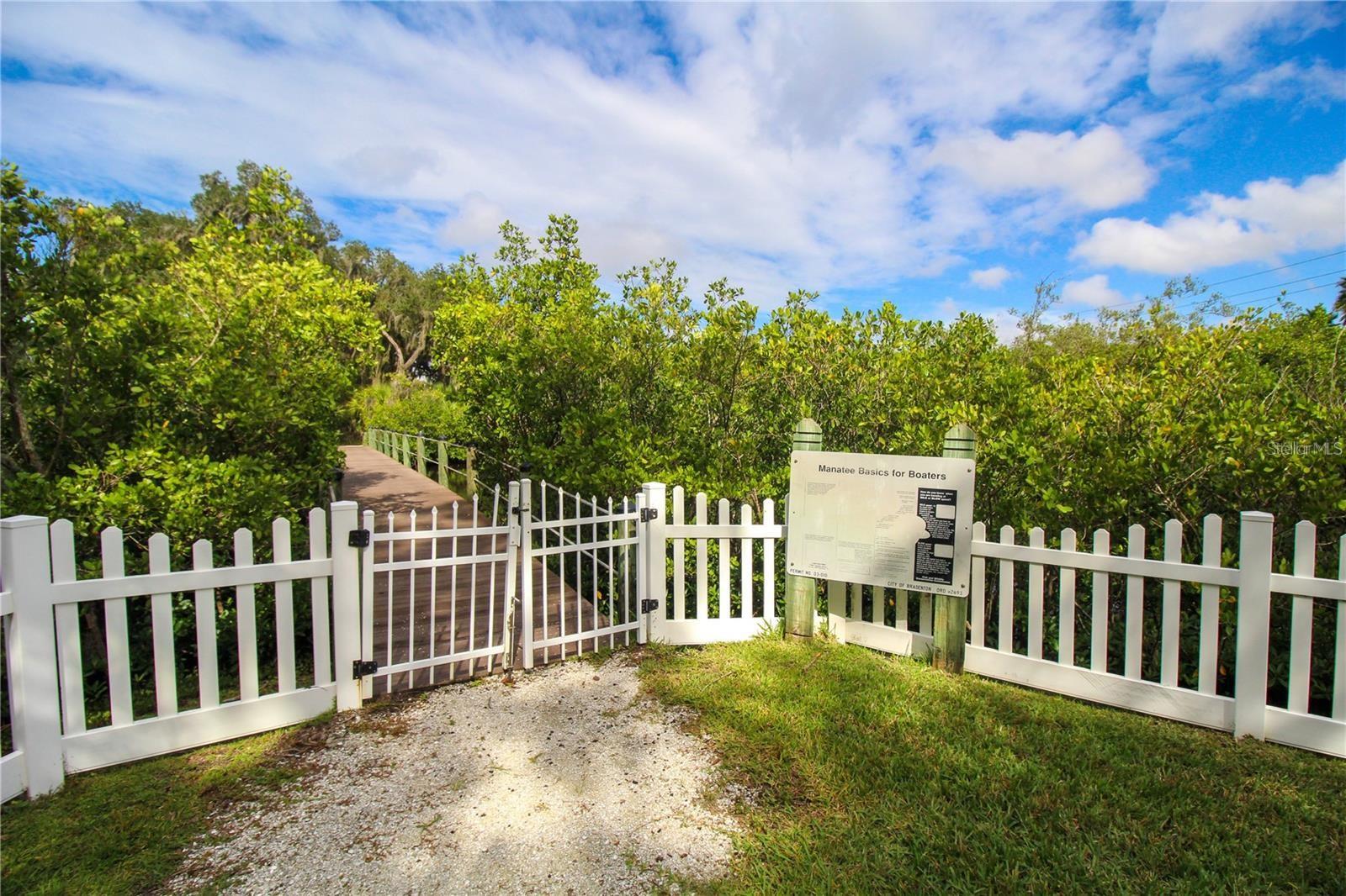 4751 COMPASS DR, BRADENTON, FL, 34208