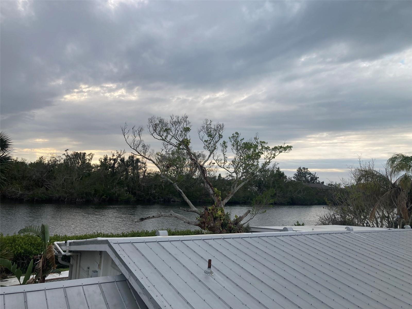 7820 MIDNIGHT PASS RD, SARASOTA, FL, 34242