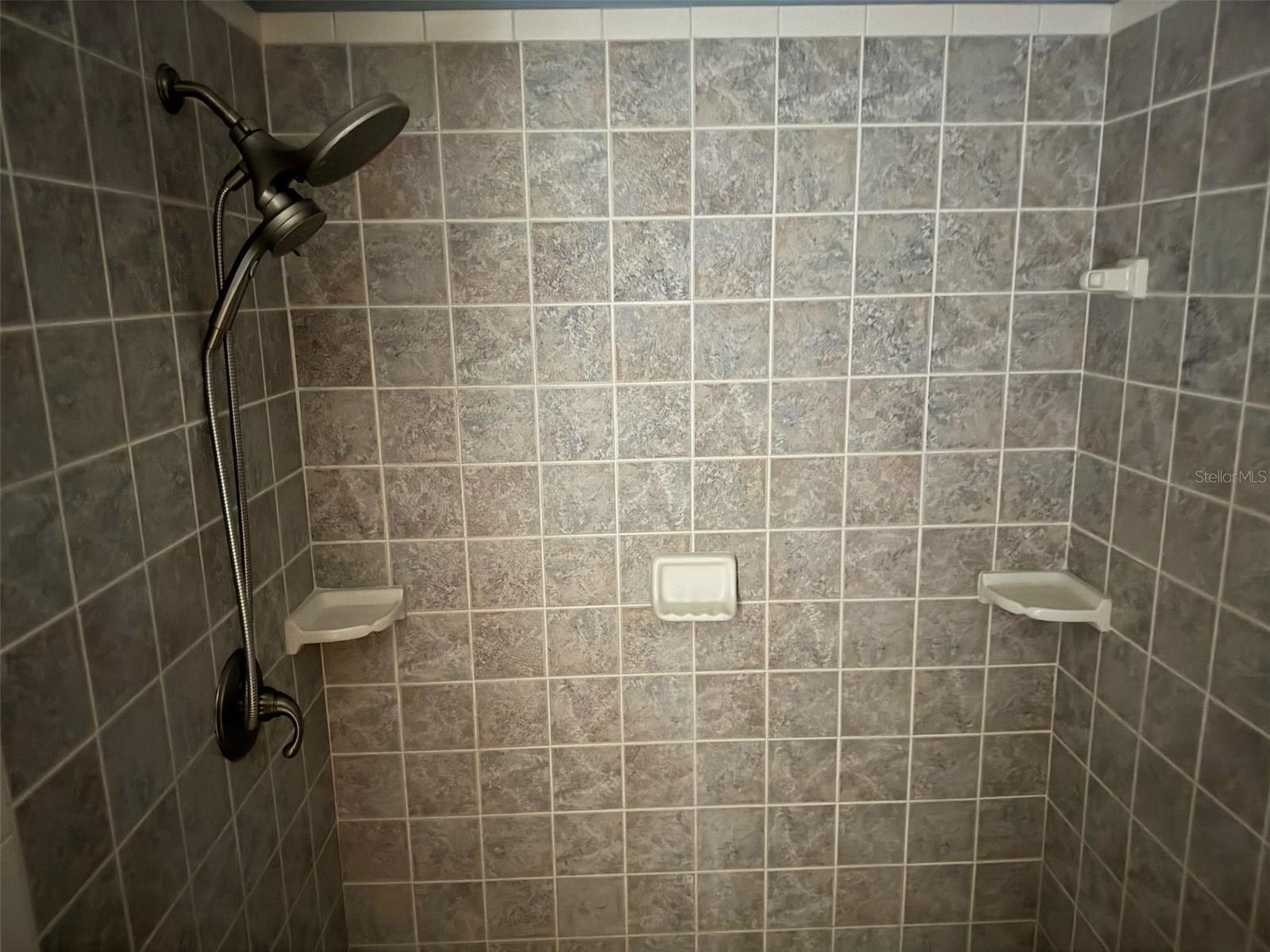 2041 SHADOW PINE DR, BRANDON, FL, 33511