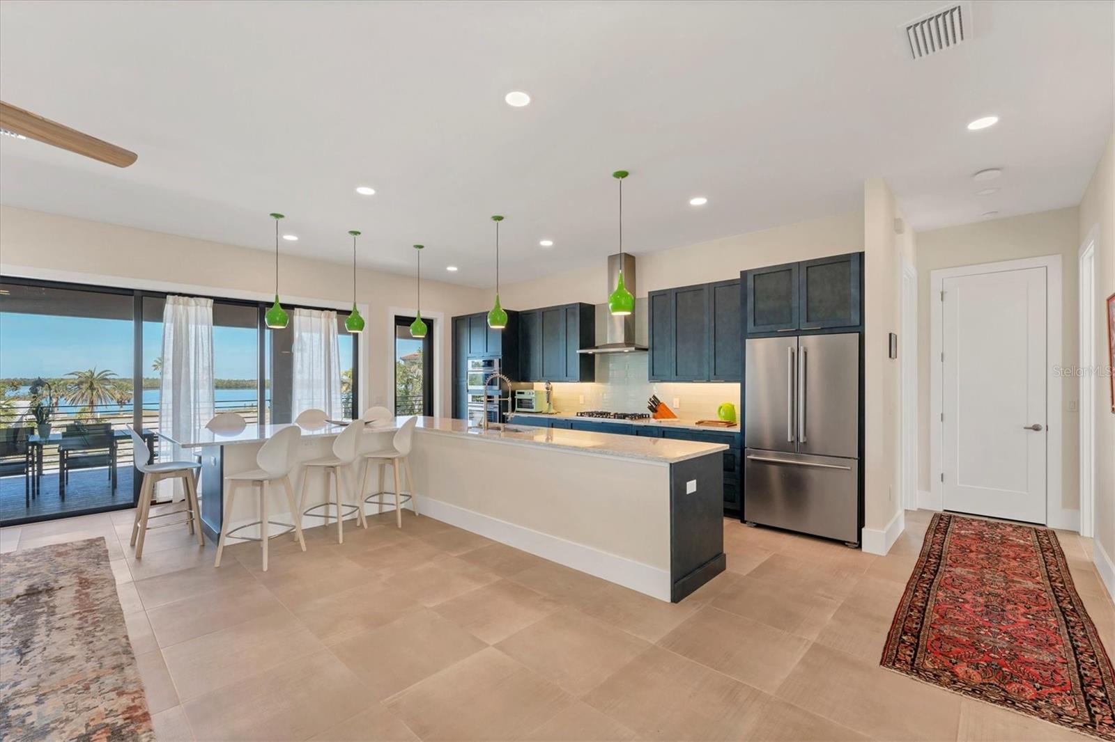 569 ROUNTREE DR, LONGBOAT KEY, FL, 34228