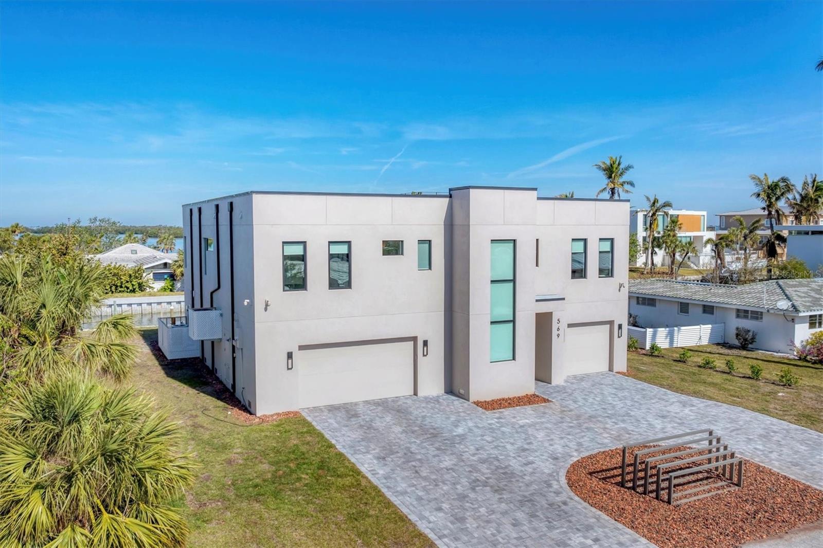 569 ROUNTREE DR, LONGBOAT KEY, FL, 34228