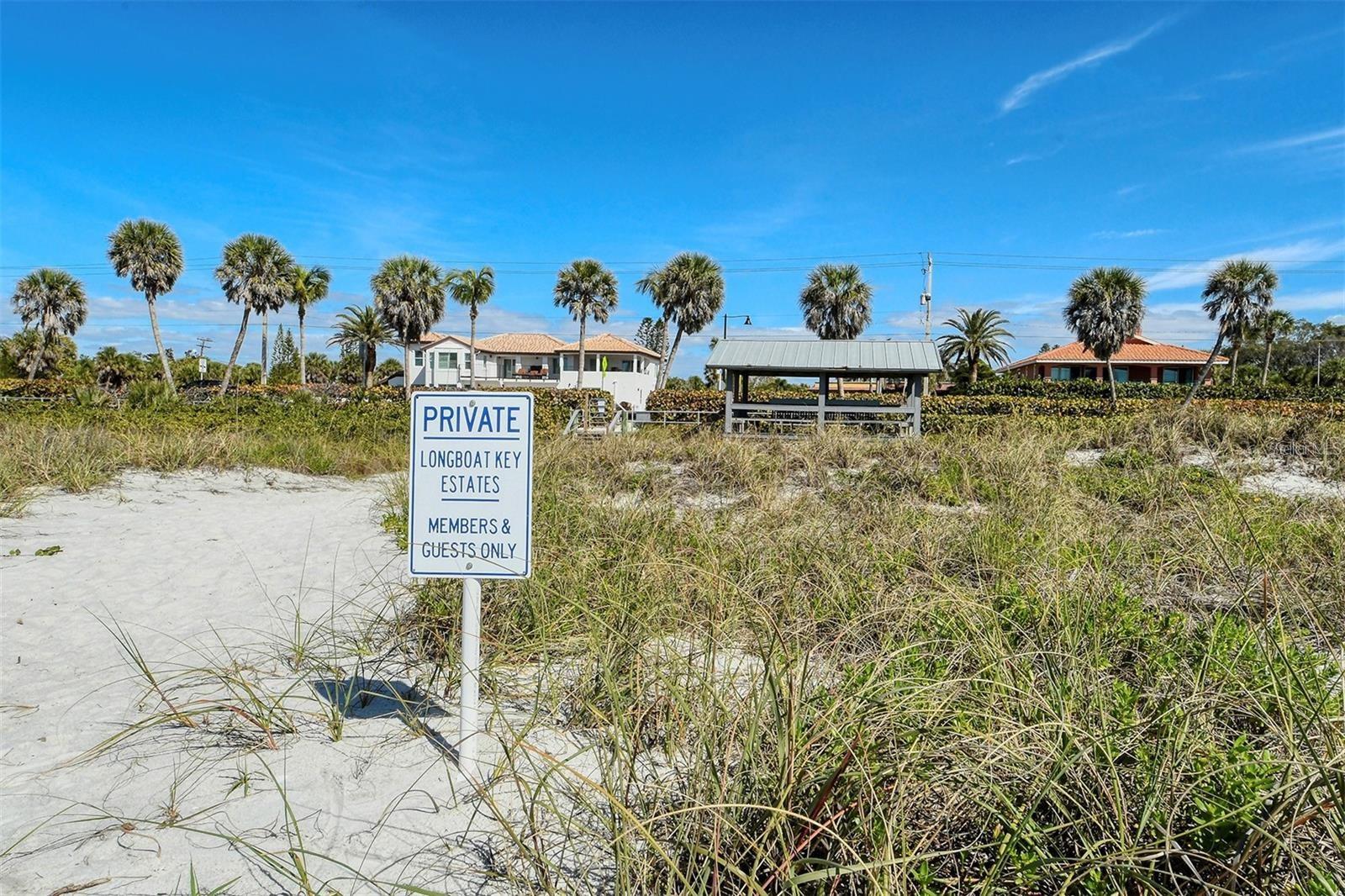 569 ROUNTREE DR, LONGBOAT KEY, FL, 34228