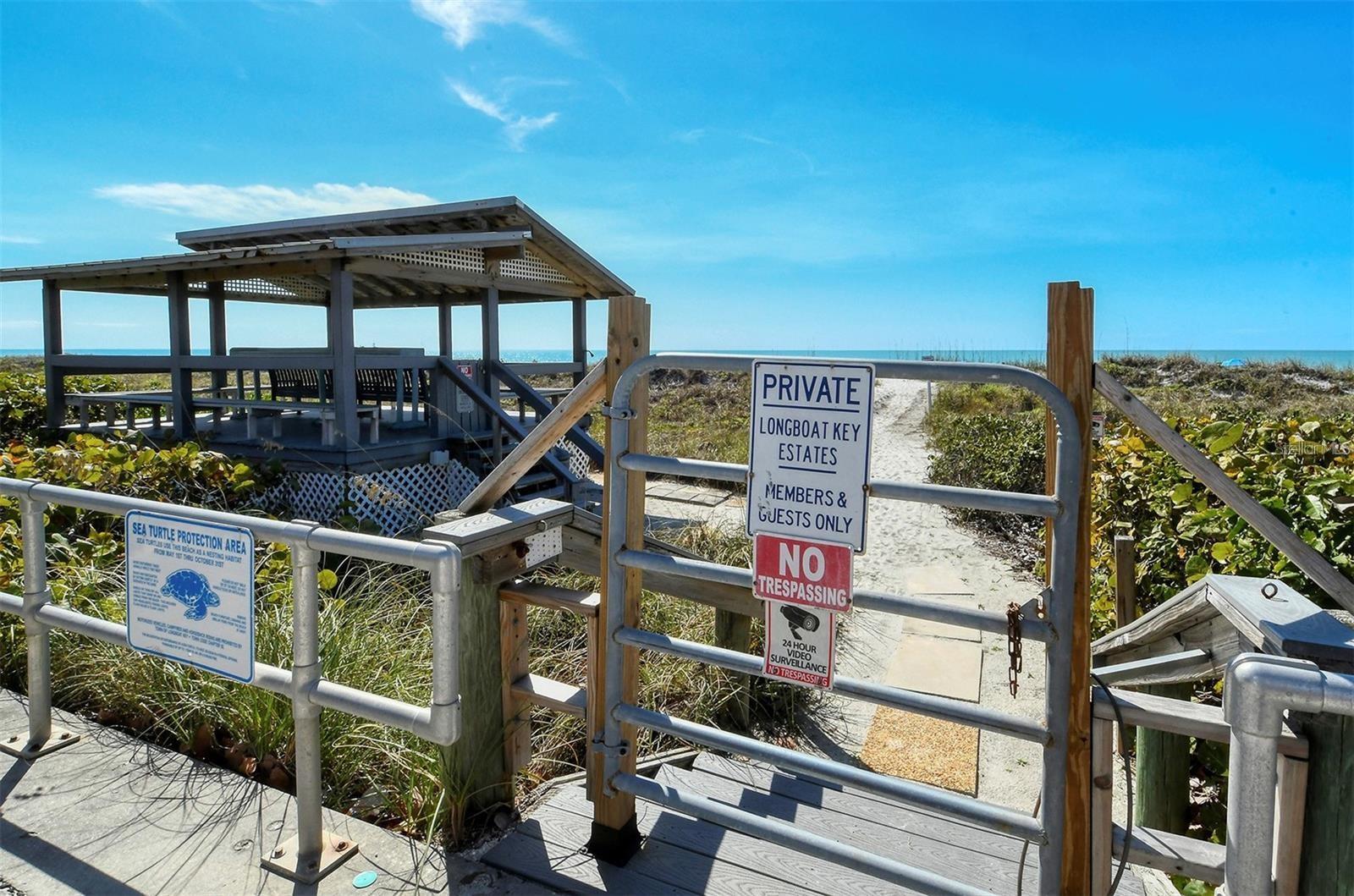 569 ROUNTREE DR, LONGBOAT KEY, FL, 34228