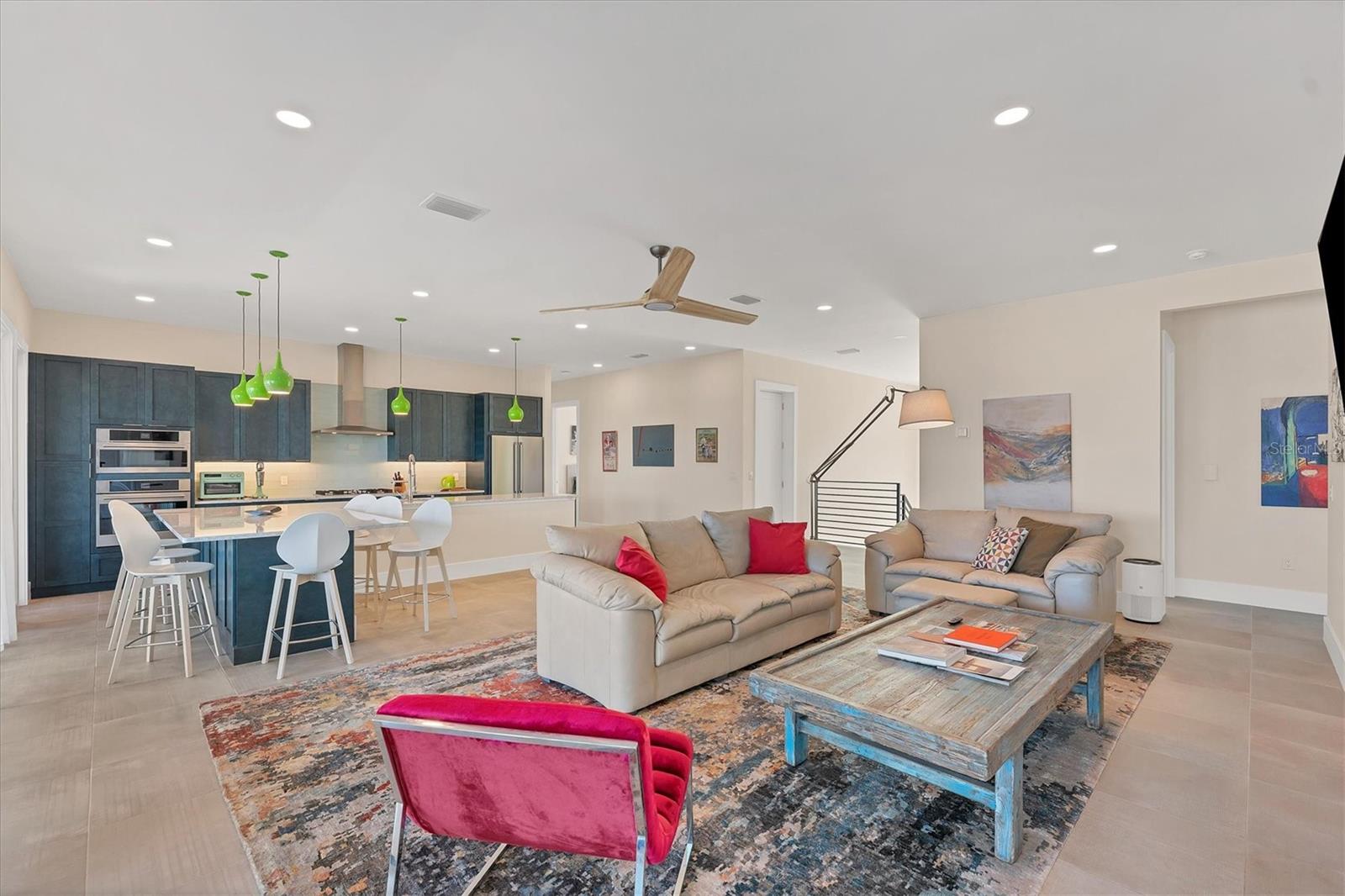 569 ROUNTREE DR, LONGBOAT KEY, FL, 34228