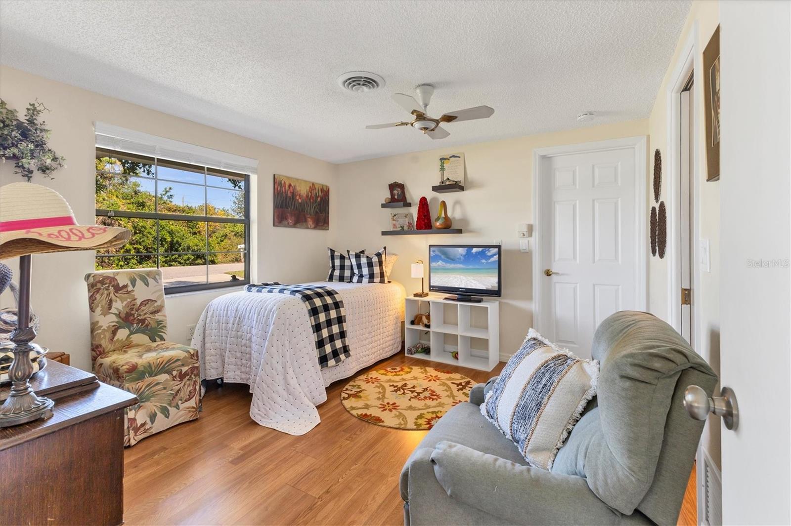 351 GARDEN RD, VENICE, FL, 34293