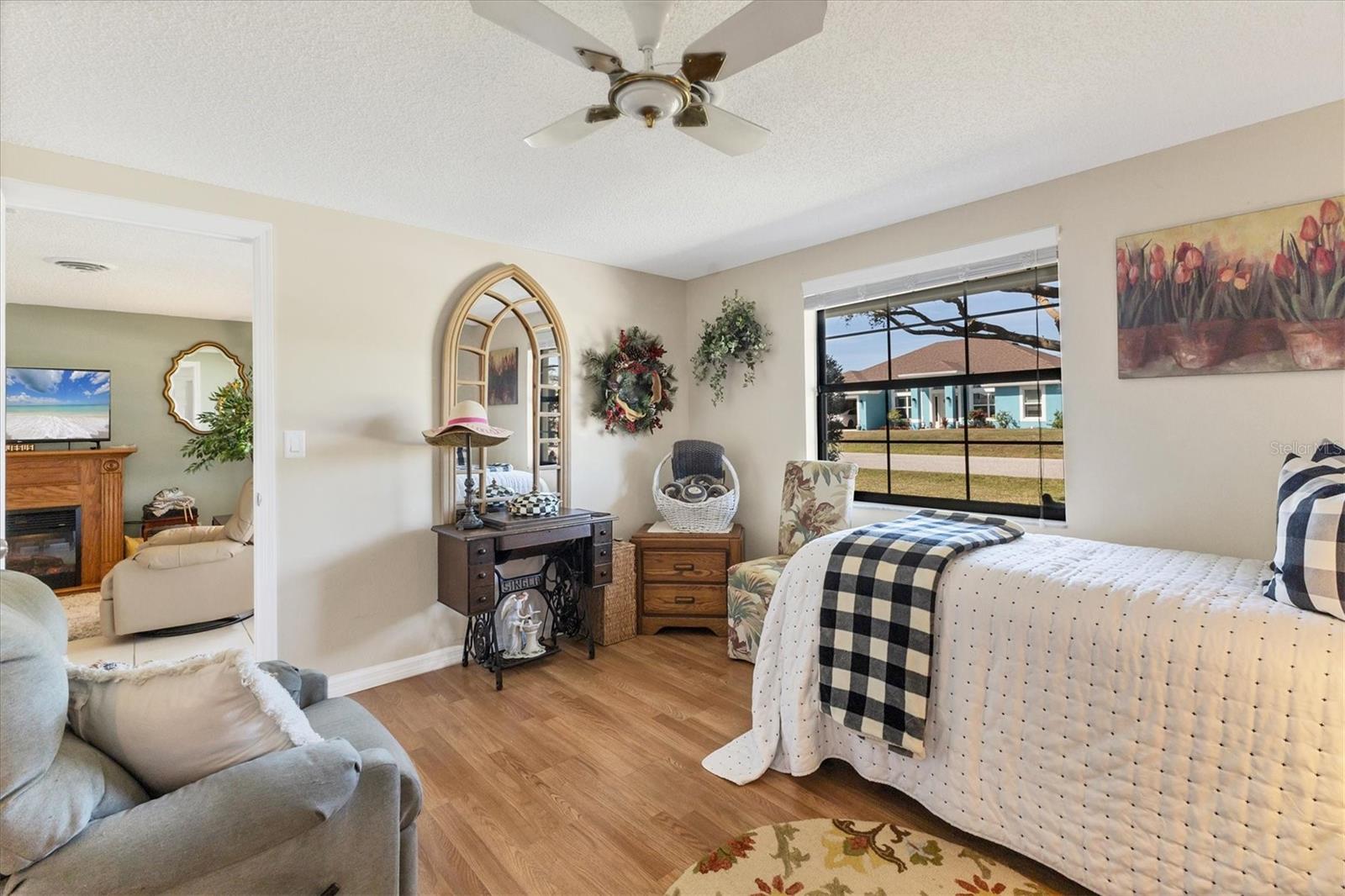 351 GARDEN RD, VENICE, FL, 34293