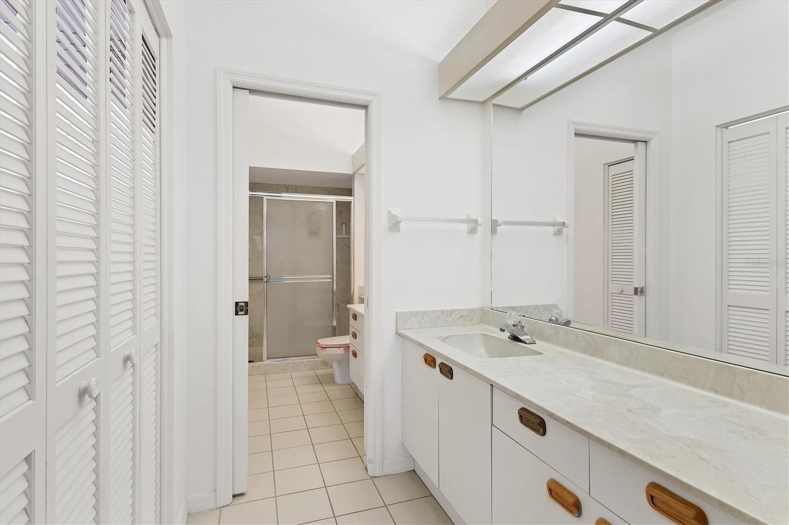 5432 HAMPSTEAD HEATH #26, SARASOTA, FL, 34235