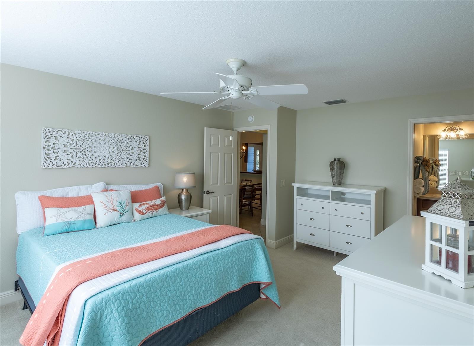 670 MURPHYS ESTATE DR, THE VILLAGES, FL, 32162