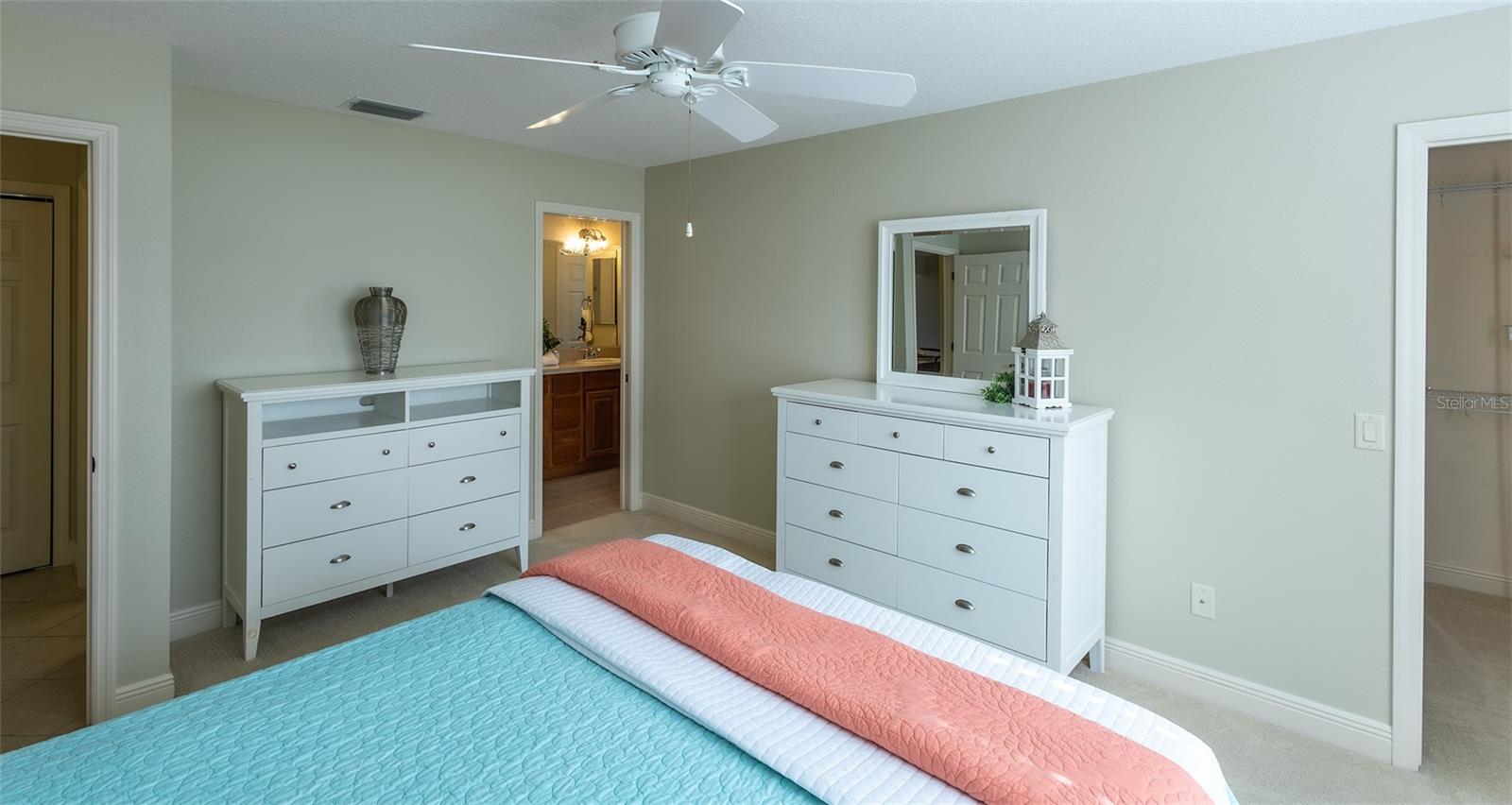 670 MURPHYS ESTATE DR, THE VILLAGES, FL, 32162