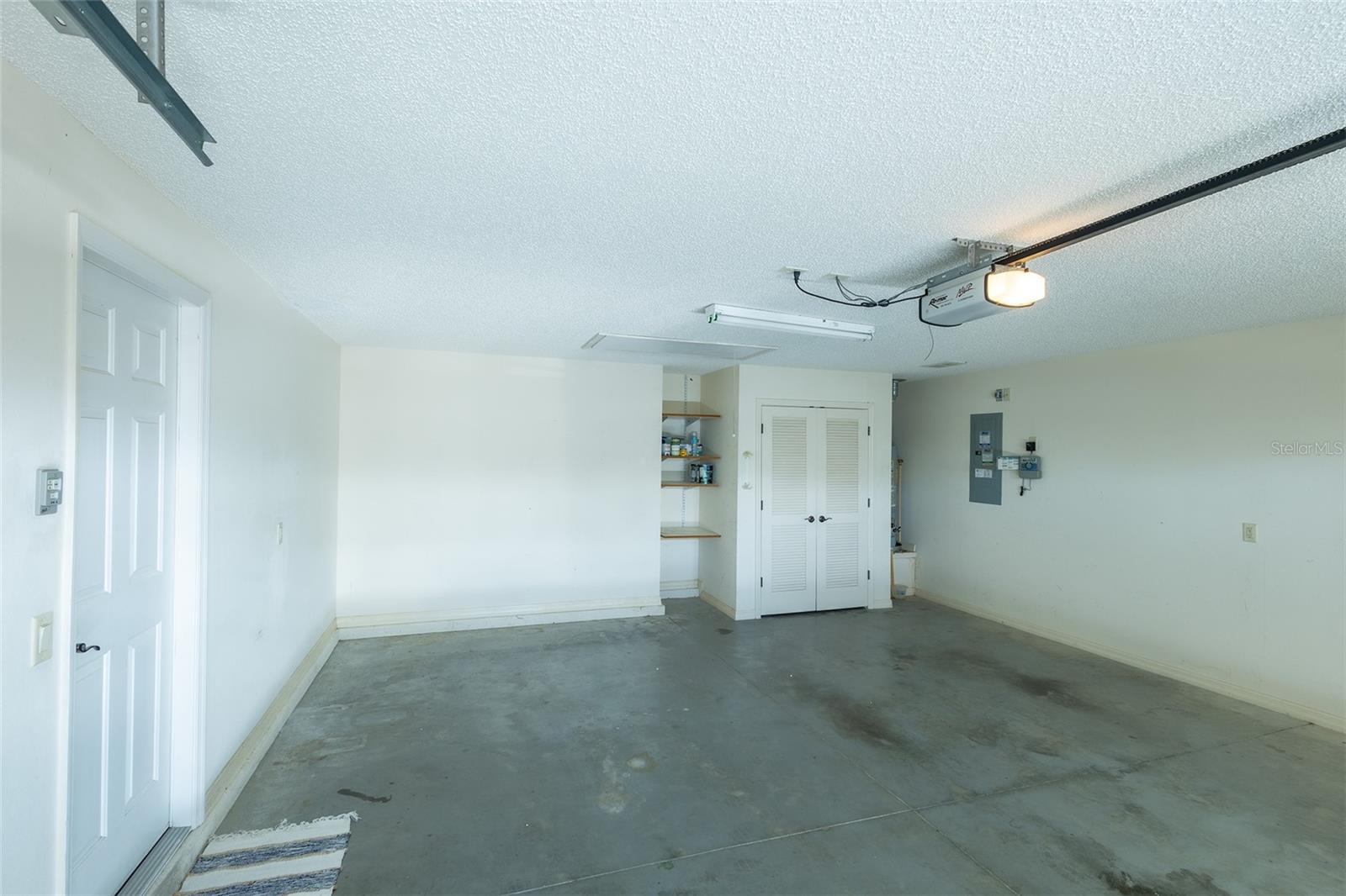 2219 WELCOME WAY, THE VILLAGES, FL, 32162