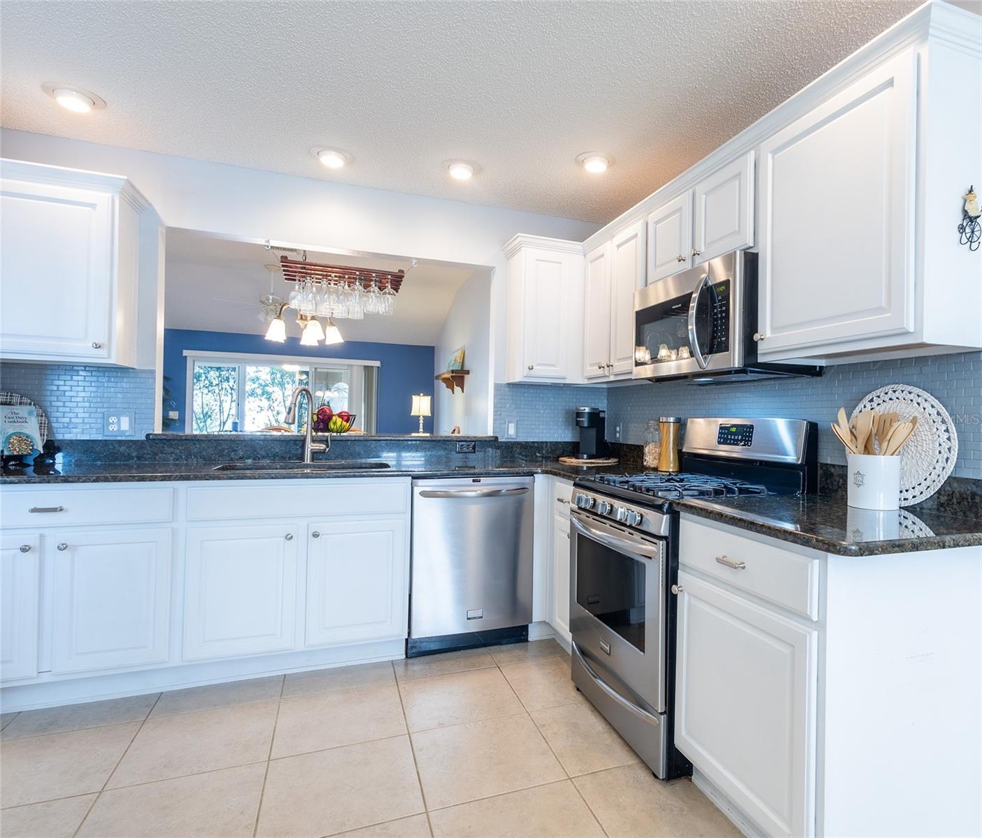 2219 WELCOME WAY, THE VILLAGES, FL, 32162