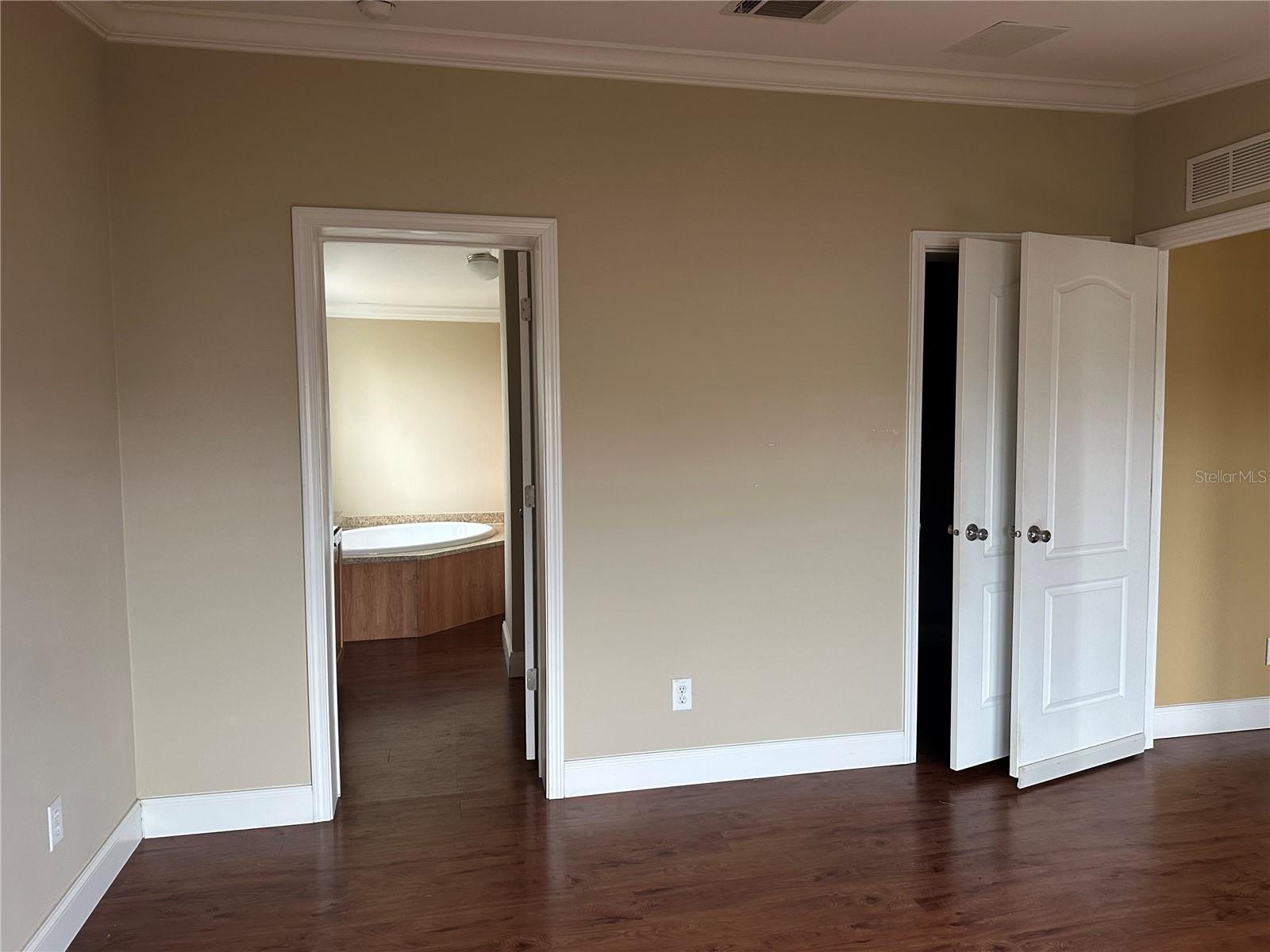 701 HOLLYHILL CT, PUNTA GORDA, FL, 33950