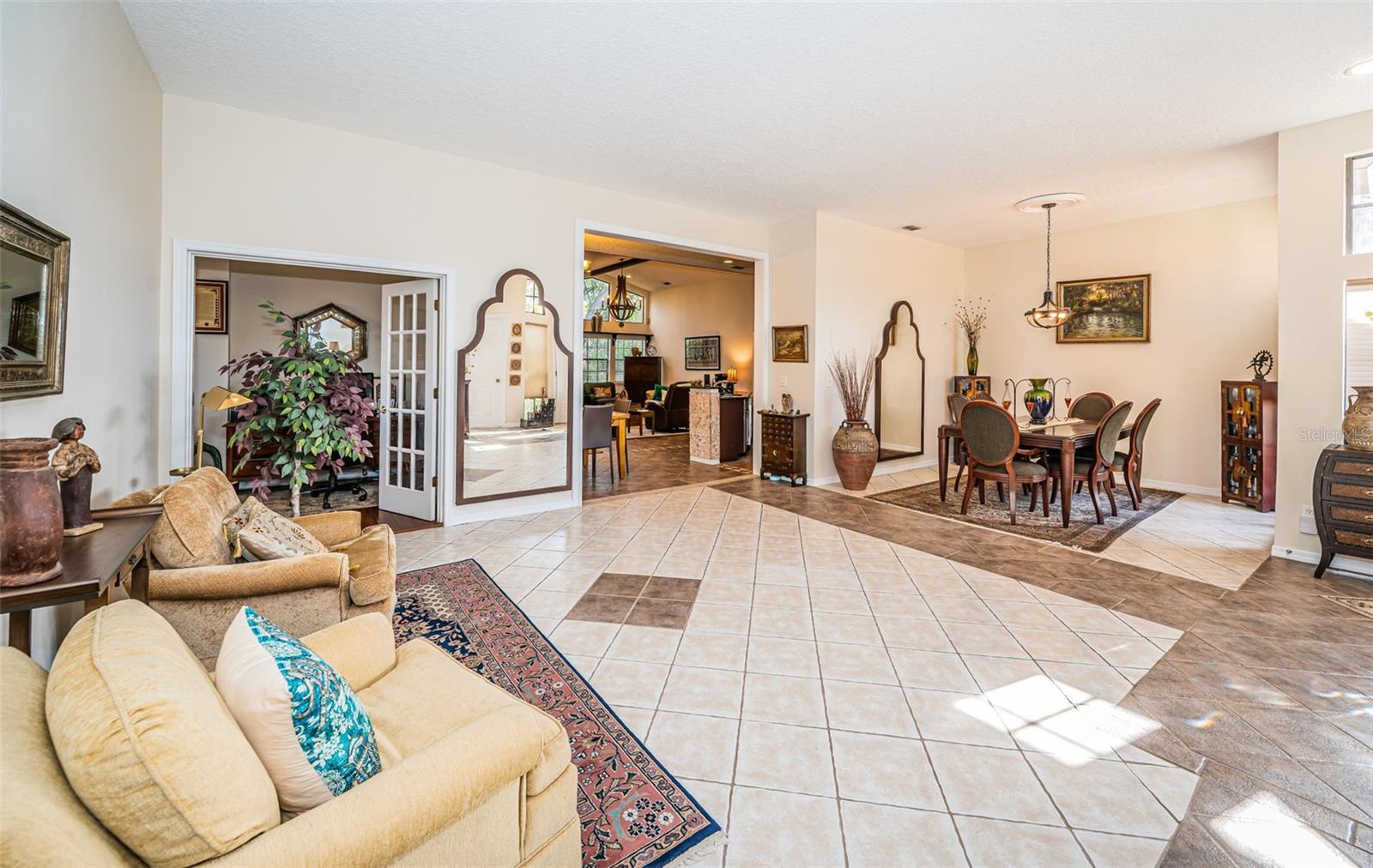 1001 LIVE OAK AVE NE, ST PETERSBURG, FL, 33703