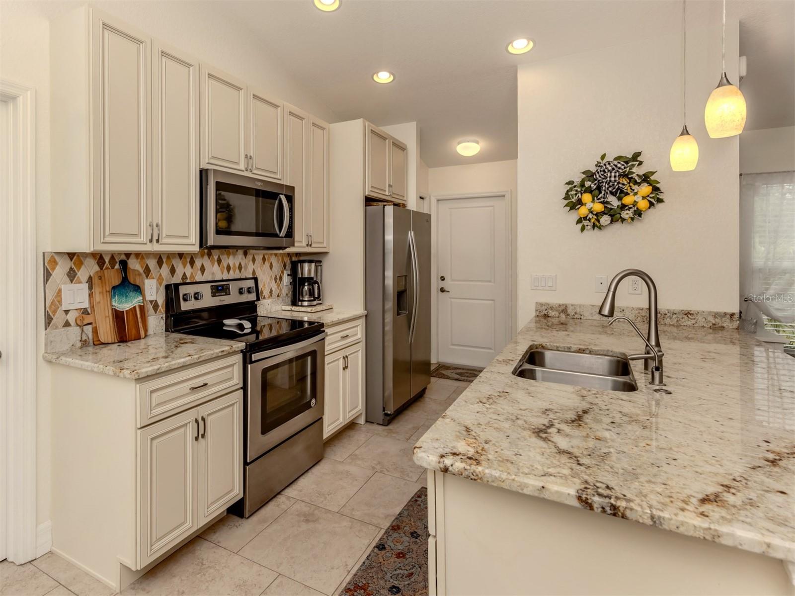 4352 ADELAIDE AVE, NORTH PORT, FL, 34288