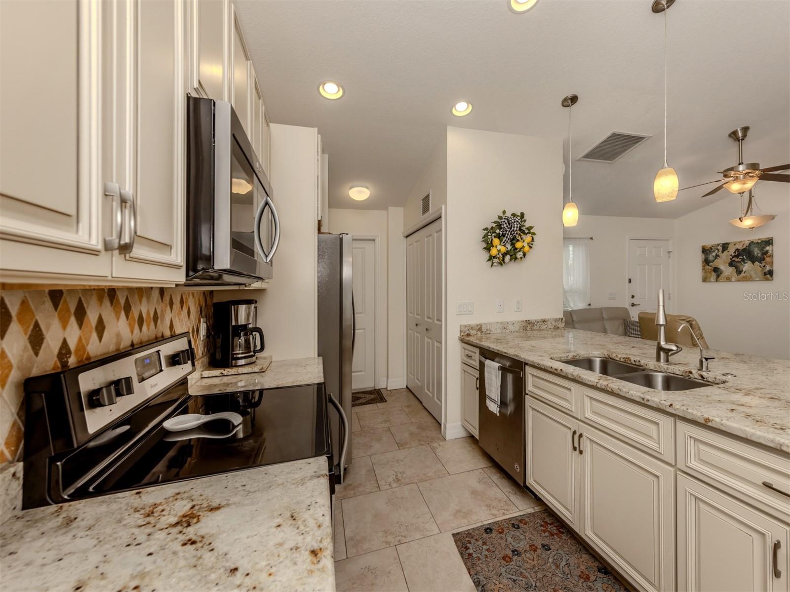 4352 ADELAIDE AVE, NORTH PORT, FL, 34288