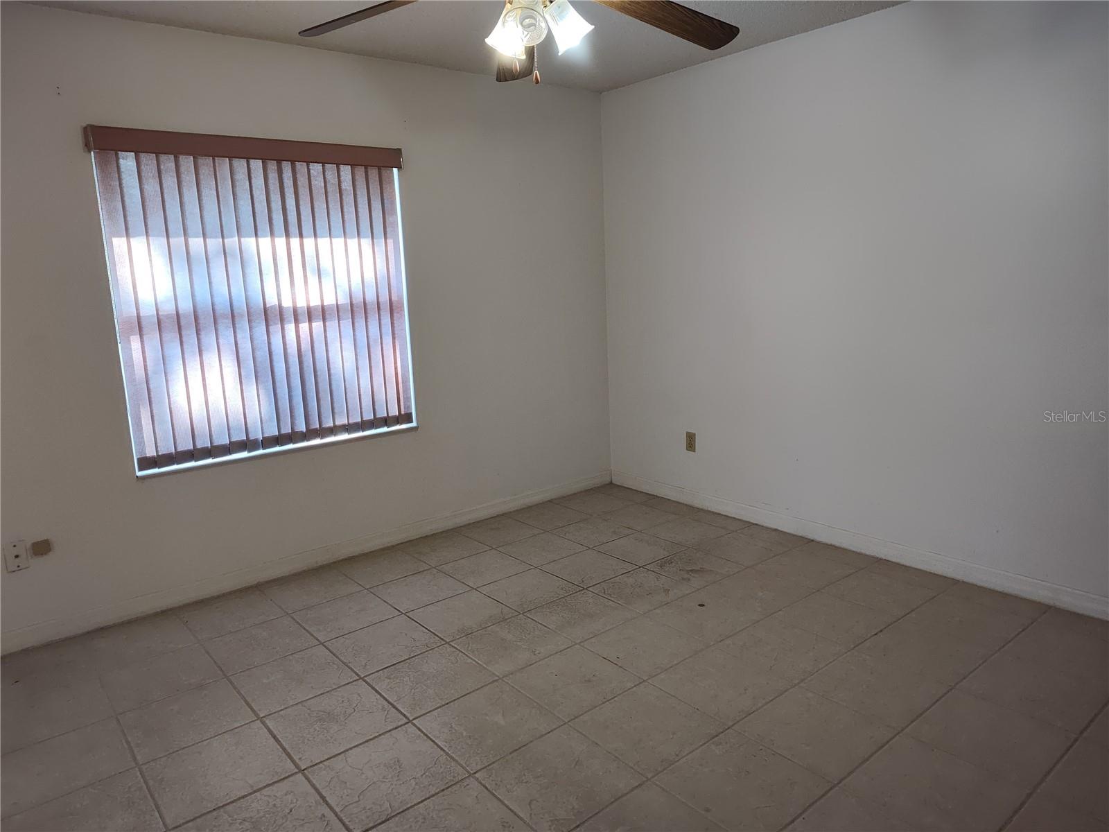 23 FOREST HILL DR, PALM COAST, FL, 32137