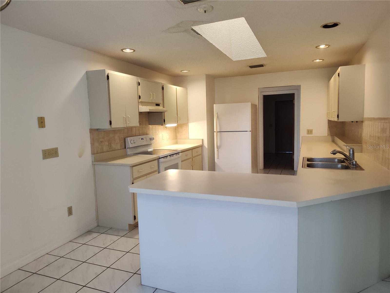 23 FOREST HILL DR, PALM COAST, FL, 32137