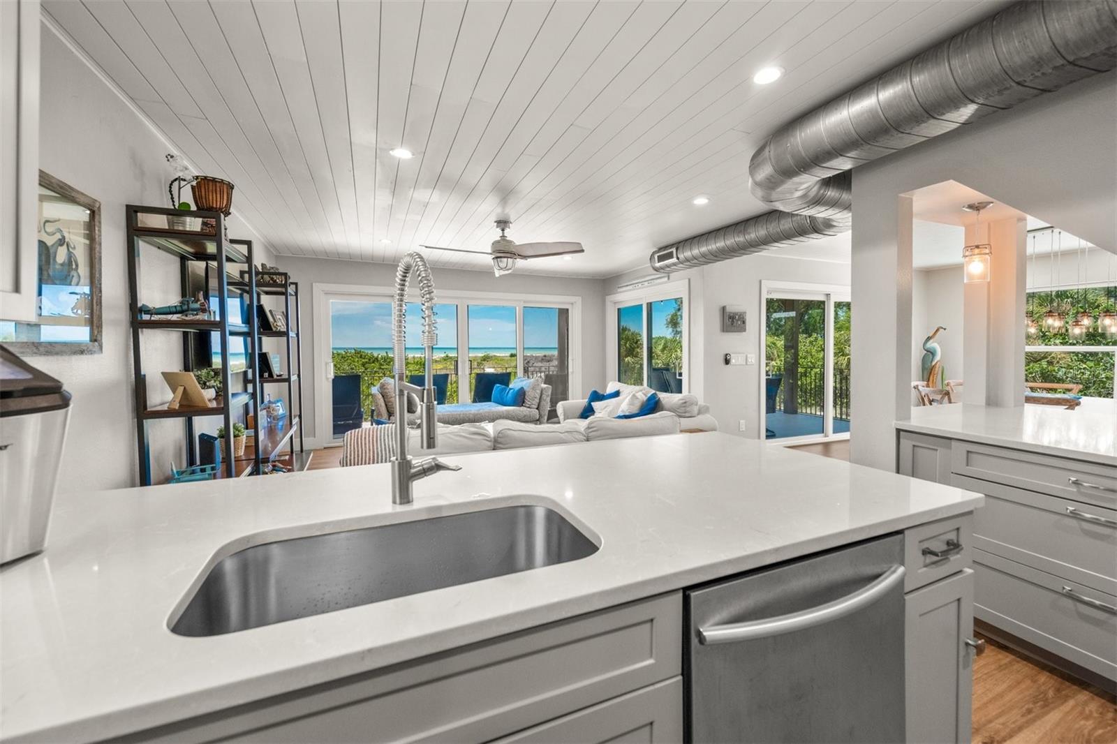 600/602 BEACH RD #1 & 2, SARASOTA, FL, 34242