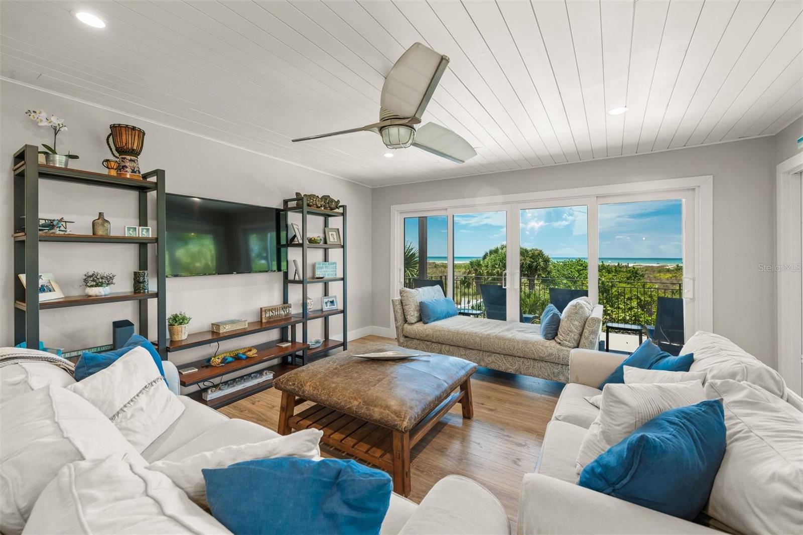 600/602 BEACH RD #1 & 2, SARASOTA, FL, 34242