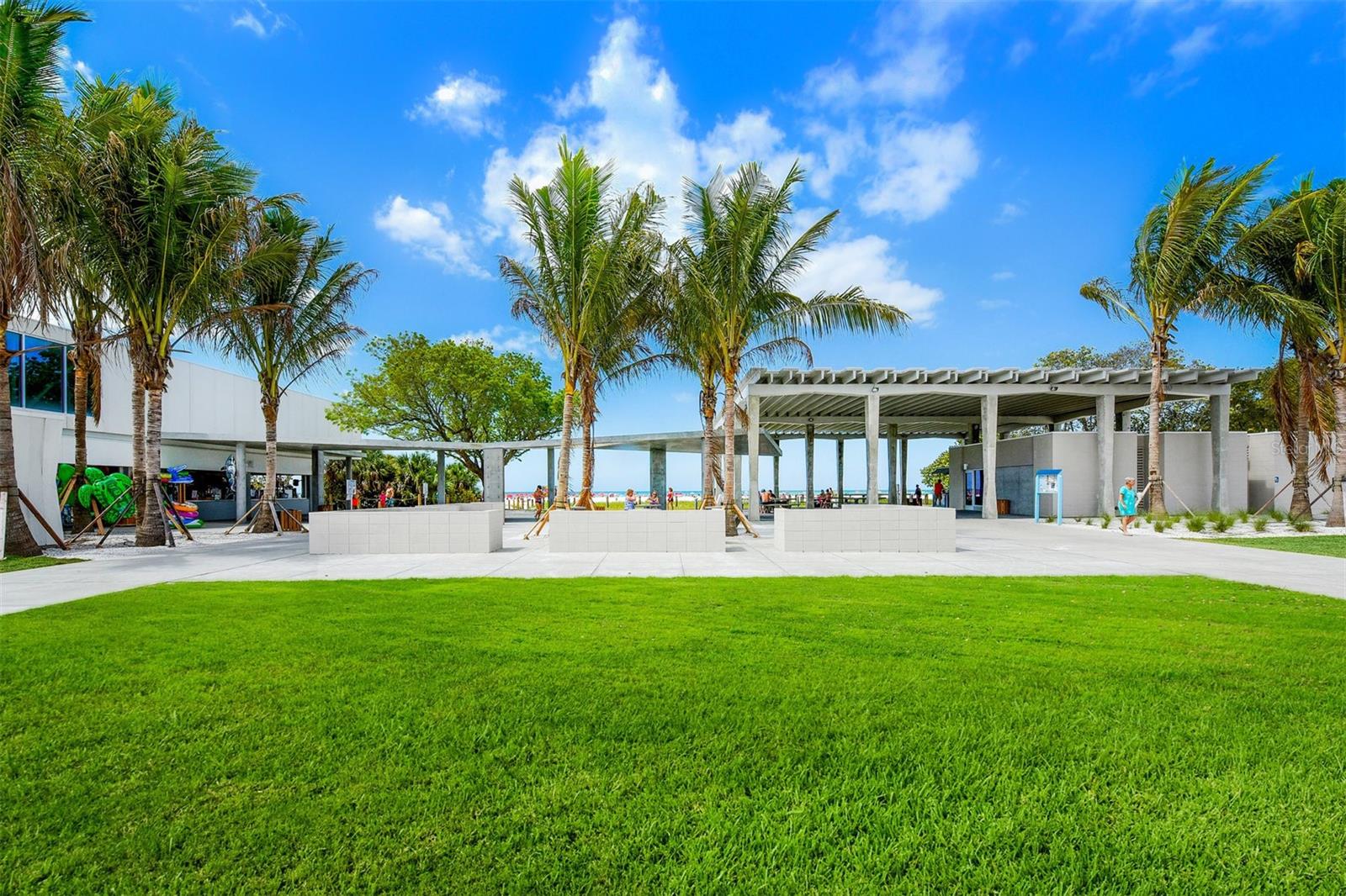 600/602 BEACH RD #1 & 2, SARASOTA, FL, 34242