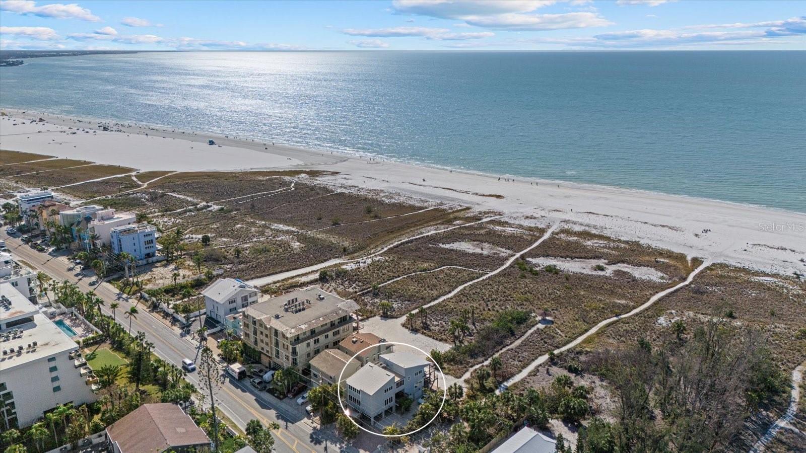600/602 BEACH RD #1 & 2, SARASOTA, FL, 34242